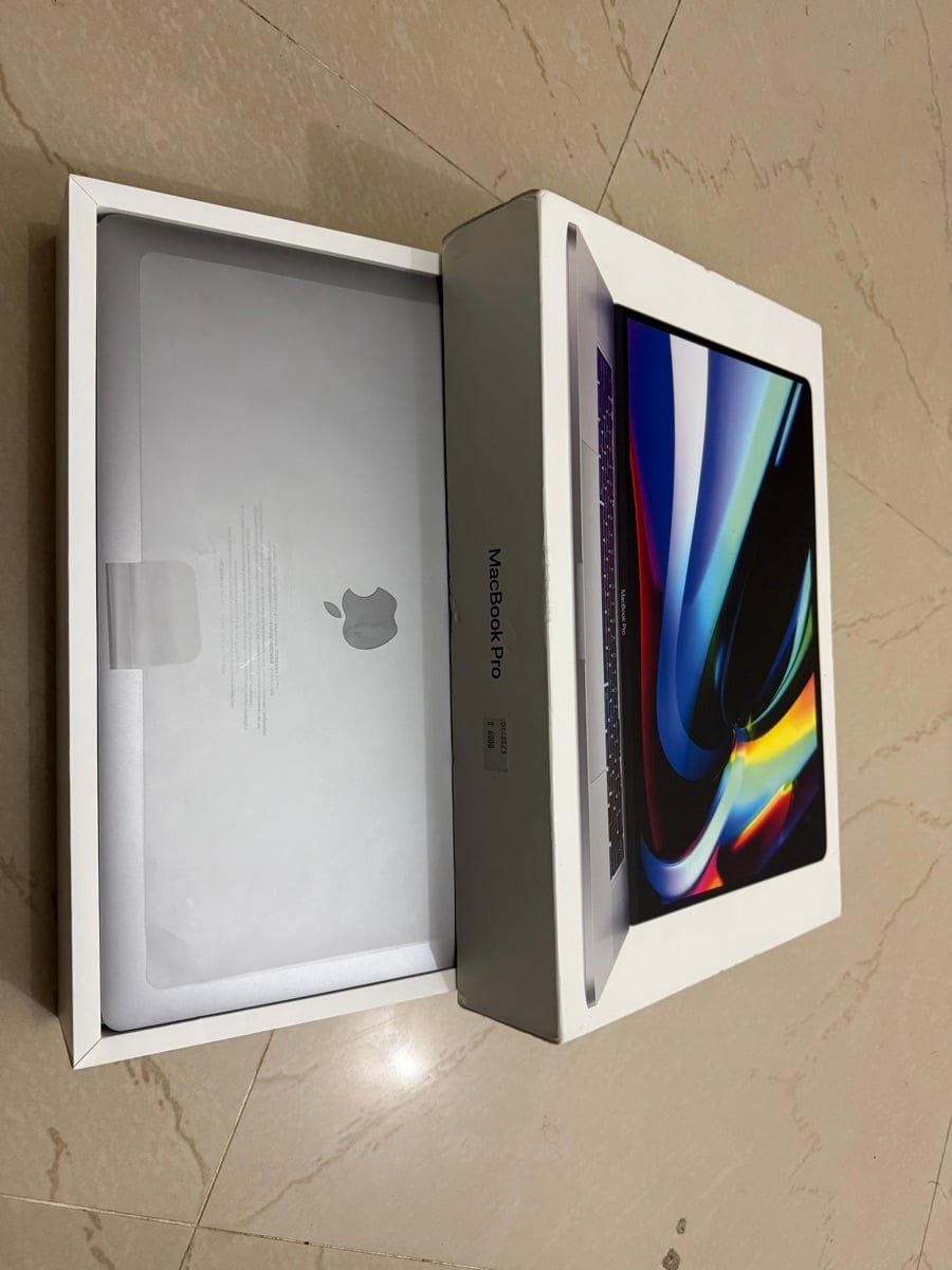 MacBook Pro 16inches 2019 TouchBar Edition - Image 1