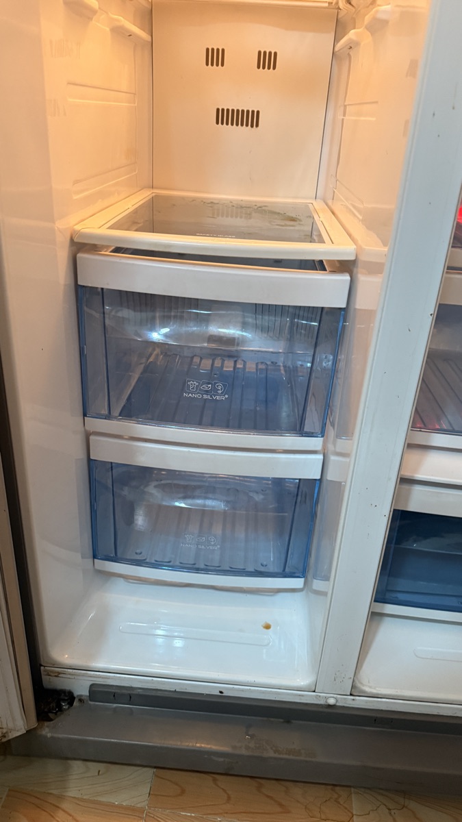 Daewoo 649L fridge / refrigerator  - Image 8