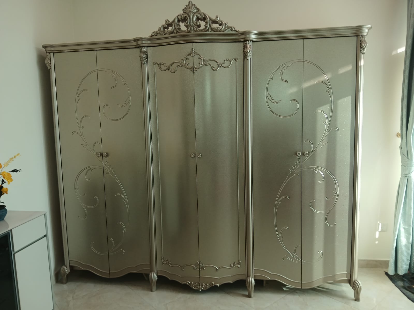 Wardrobe - Image 4