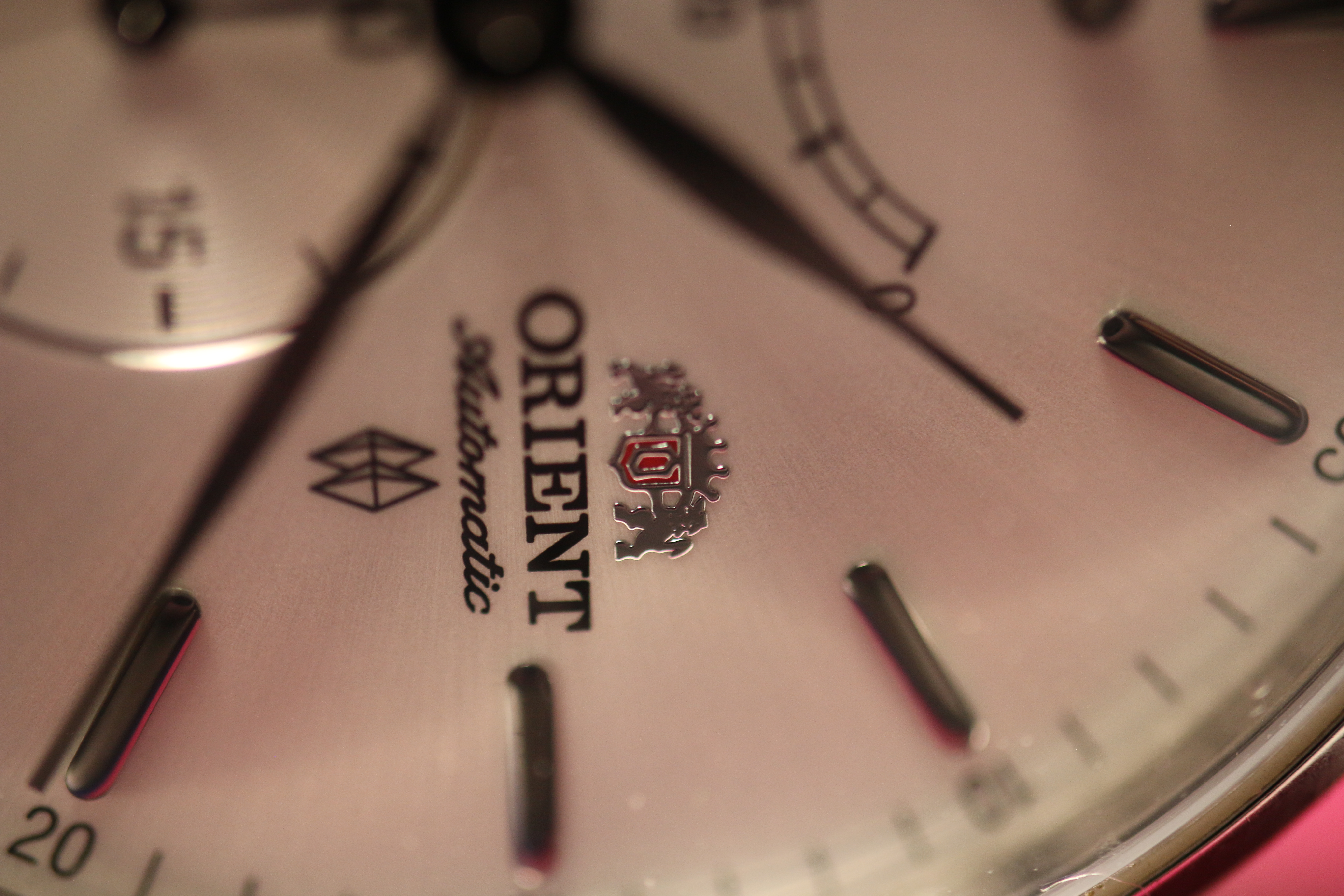 Orient Sapphire crystal High End analogue dater power reserve Japan Made - Image 17
