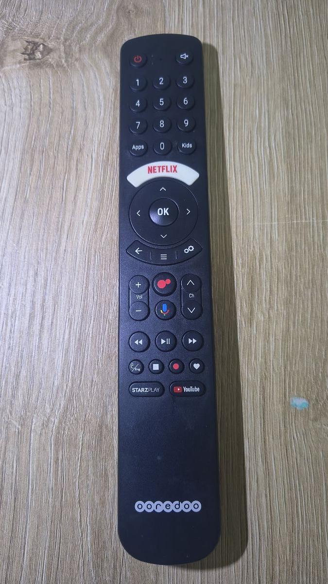 Ooredoo TV remote control. - Image 2