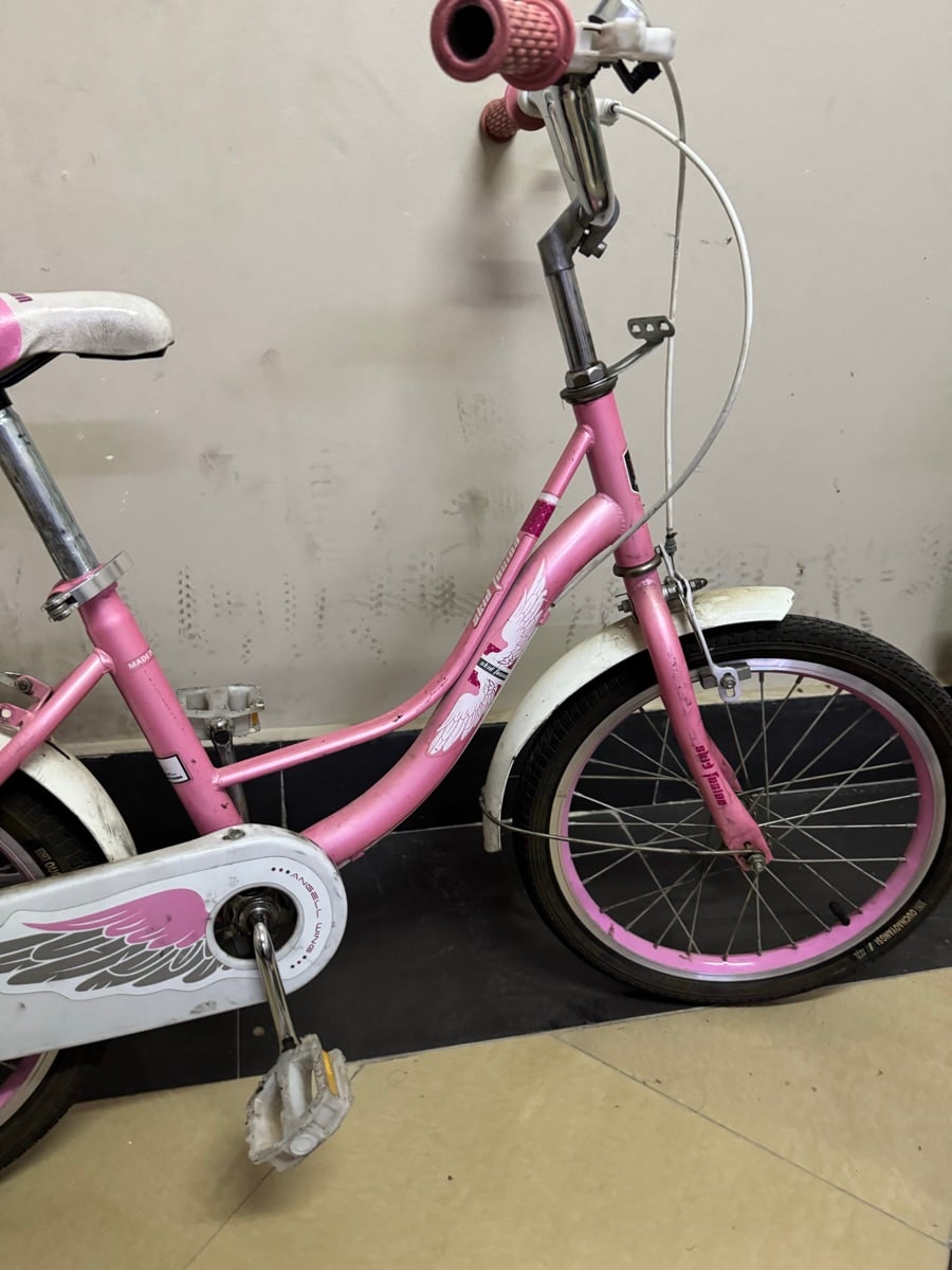 Kids bi cycle for girls age 5 to 9 - Image 4