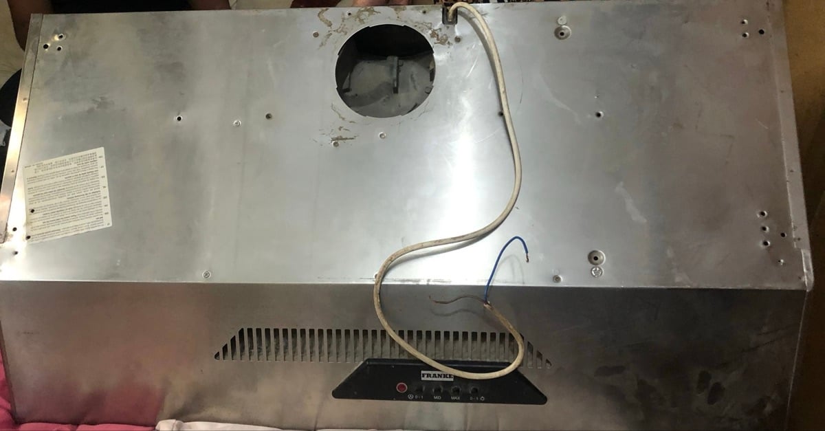 Electric hob and cooker hood for sale - Image 6