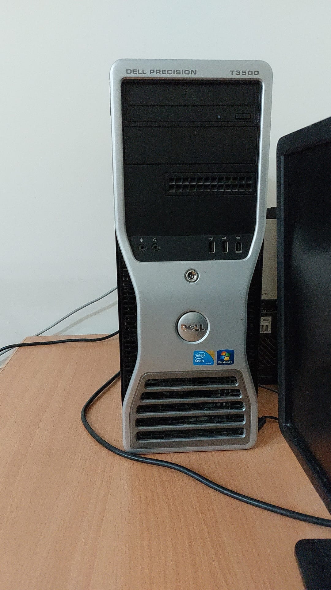 Dell Precision workstation T3500 for QR500 - Image 1