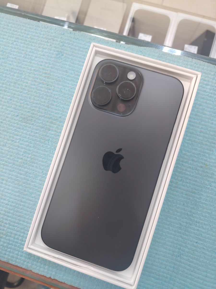 I phone 16 pro max 256gb black color - Image 7