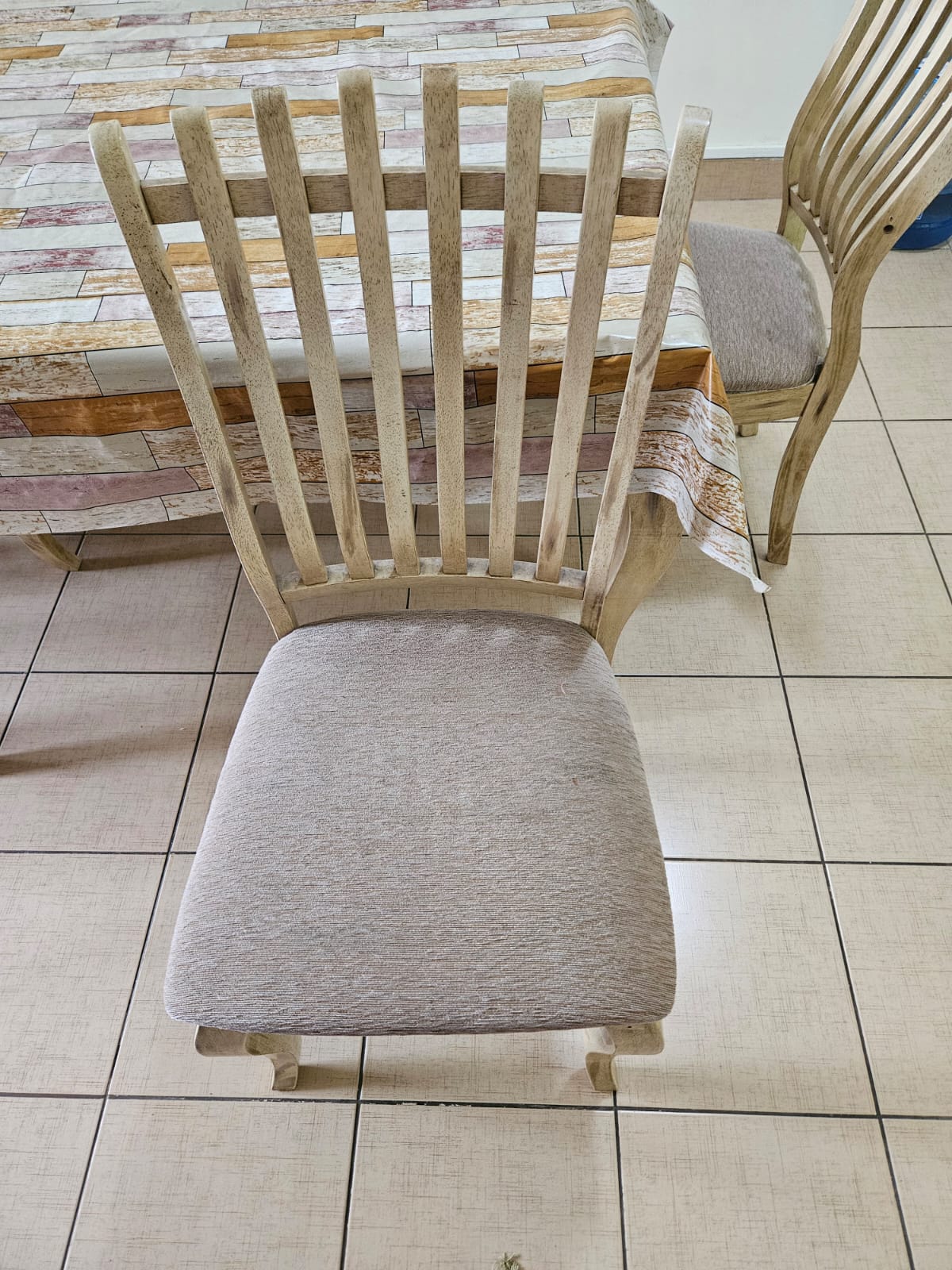 Dining Table  - Image 4