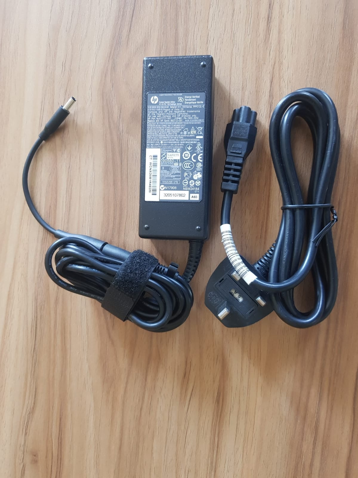 HP Laptop, Notebook, Pavilion Charger (Adapter) Power Converter - Image 1