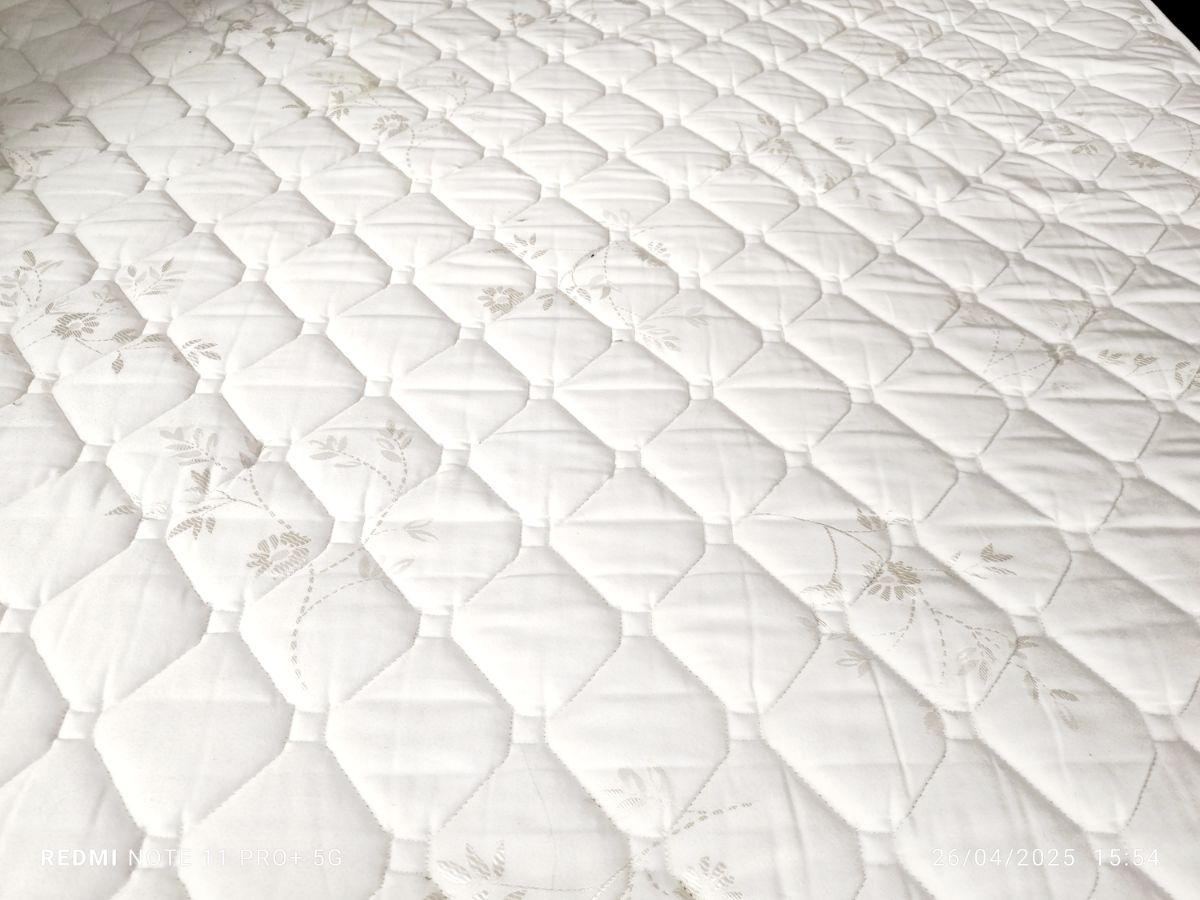 Mattress only (Double Bed King size 200x180x25cms) - Image 3