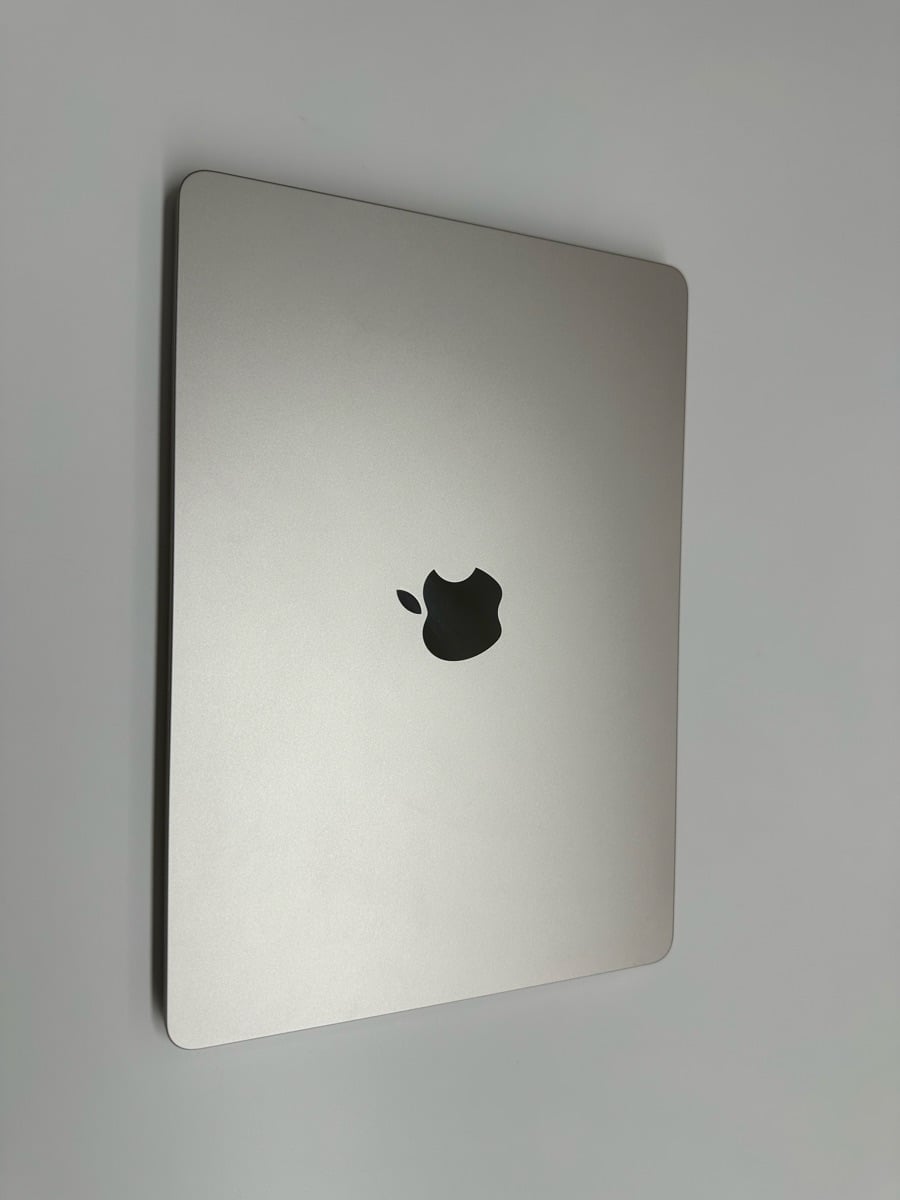 13-inch MacBook Air 2022 (M2) |8+256| Almost New - Image 4