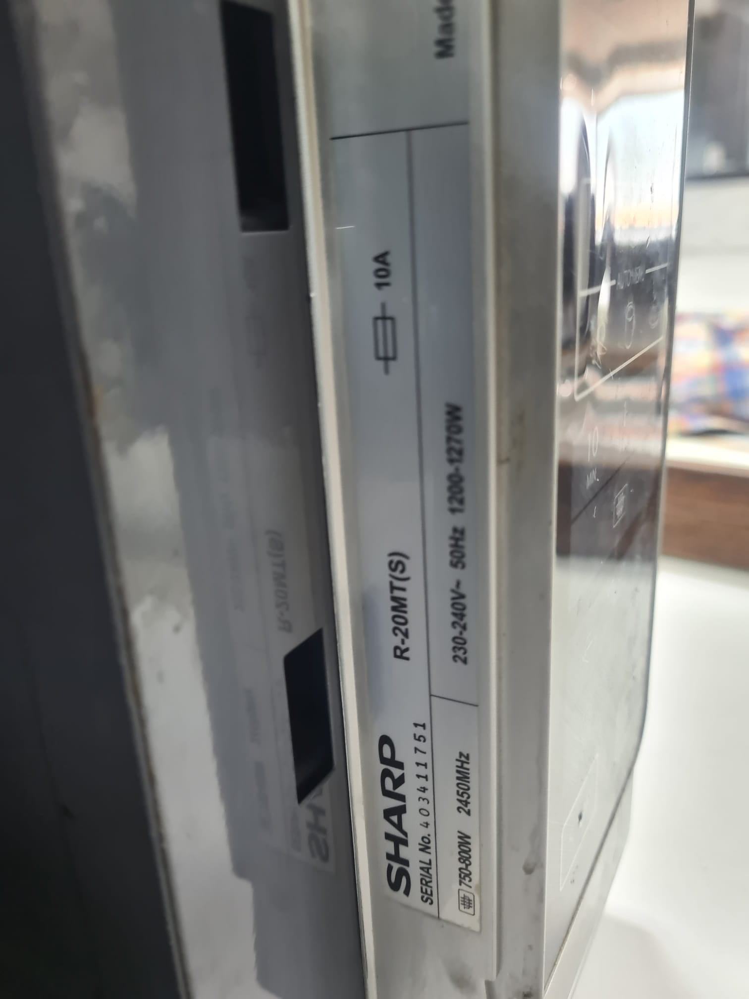 SHARP MICROWAVE OVEN 20 LITRES - Image 3