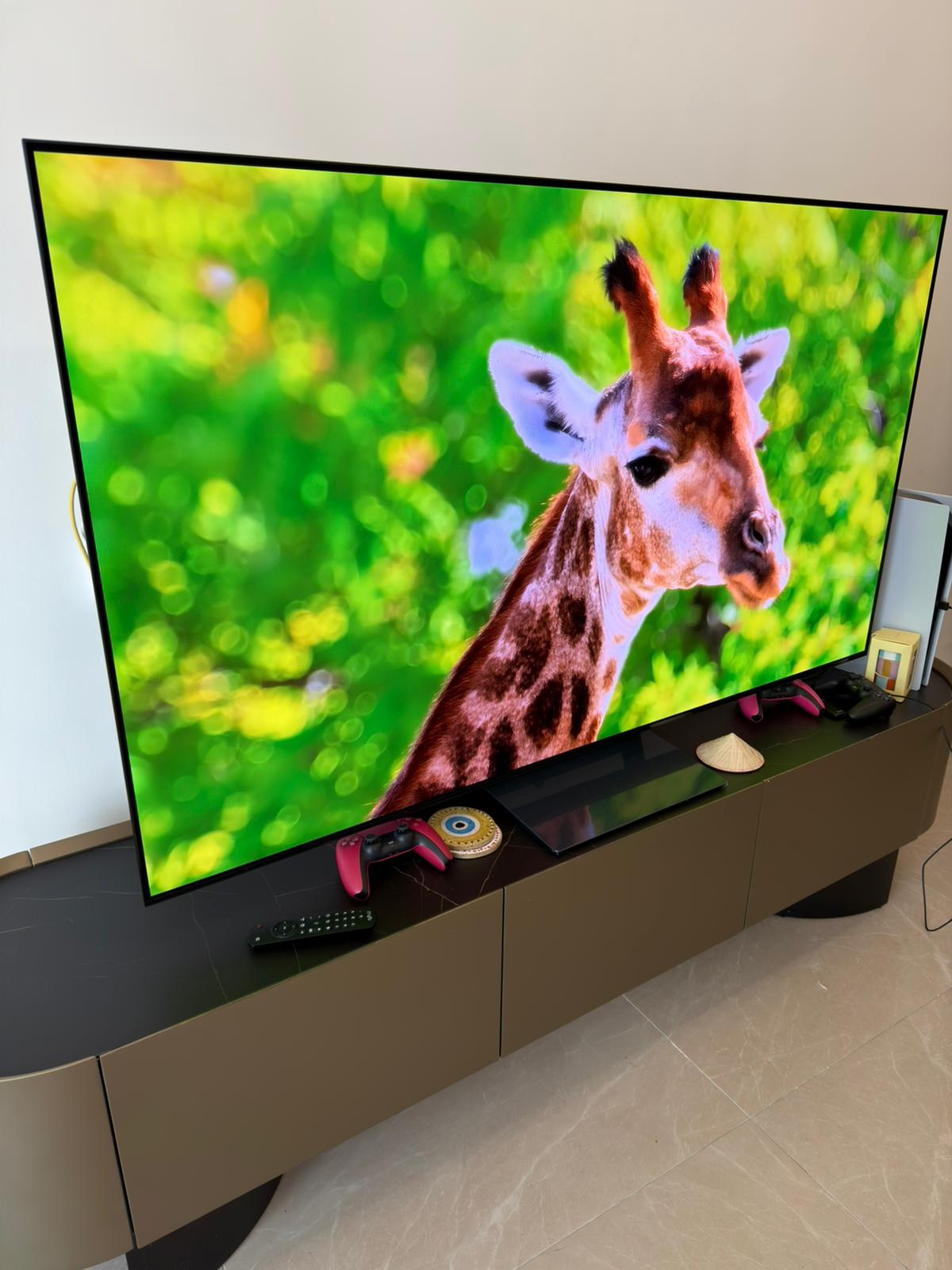 Samsung 65 inches 4K Smart OLED TV (QA65S90DAUXZN) - Image 1