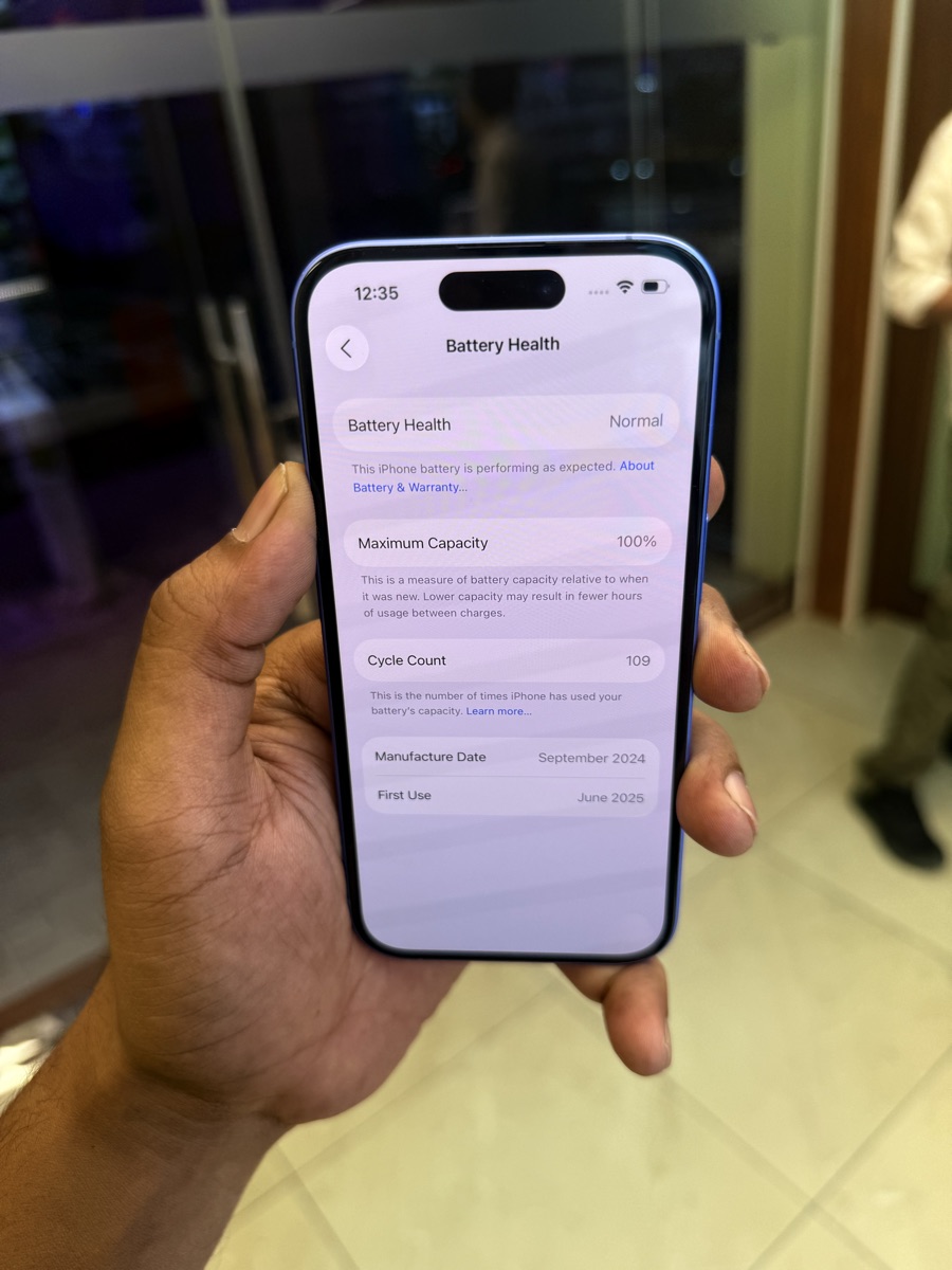 iPhone 16 128gb ultramarine - Image 2