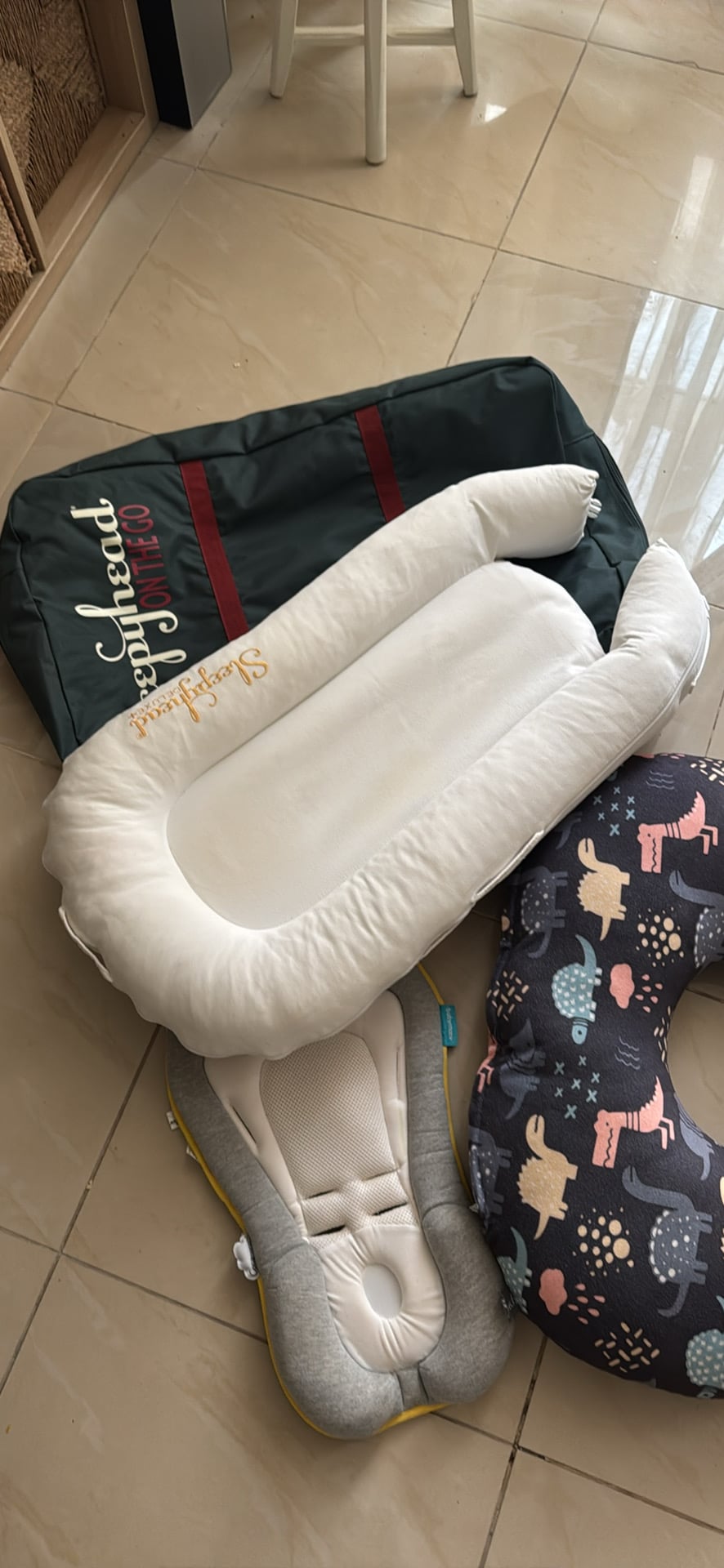 Baby nest, memory foam bed & support, soft sleeping bed and nursing pillows last fixed 650 Qr - Image 5