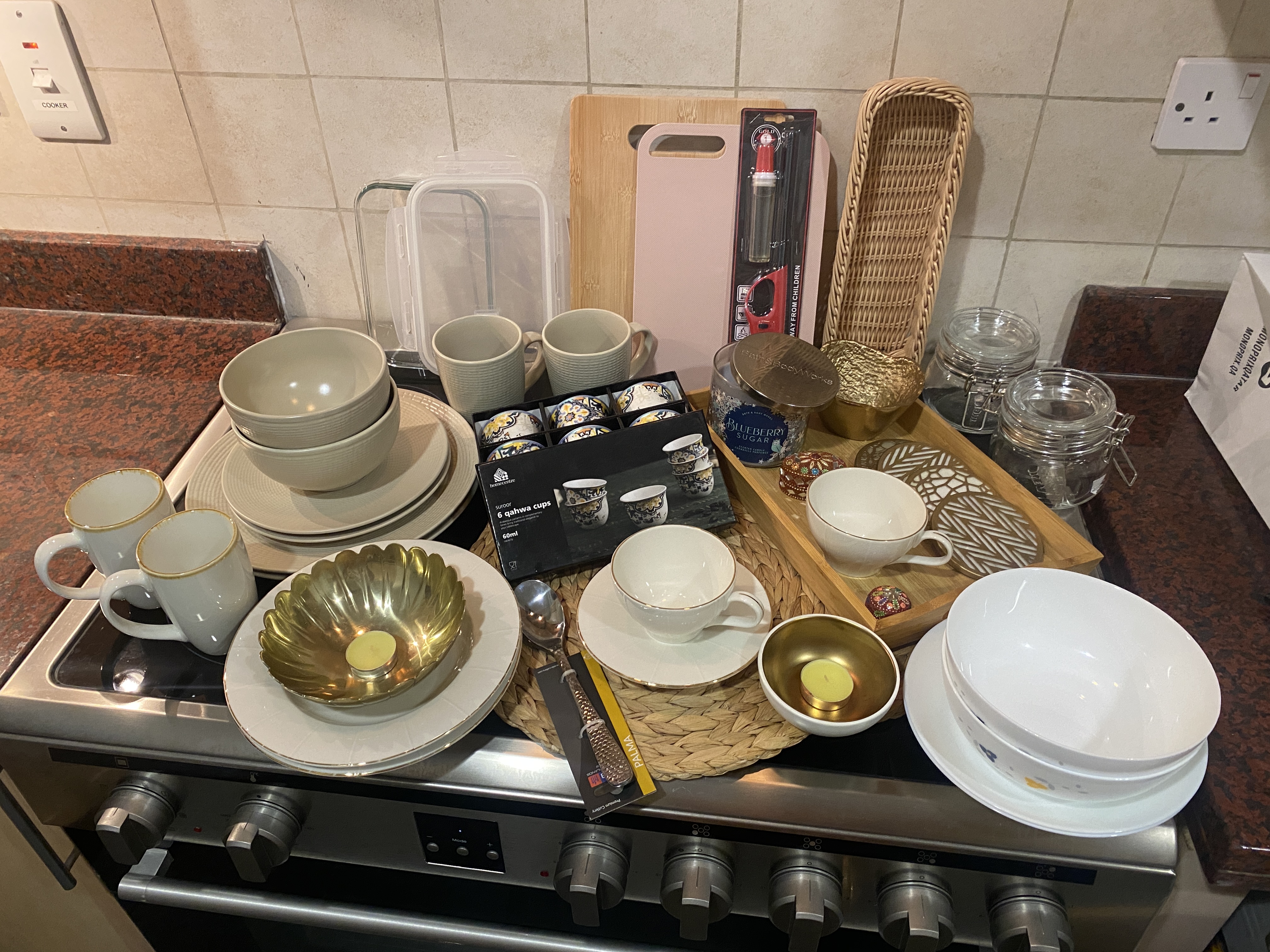 Kitchen Starter Set – Plates, Cups, Trays & More - Image 2