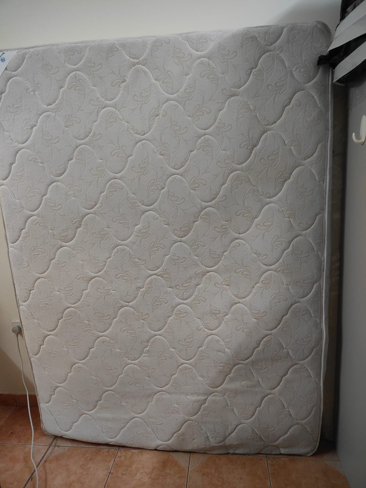 Immediate selling- 6 items with Good quality -Price Negotiable - Image 4
