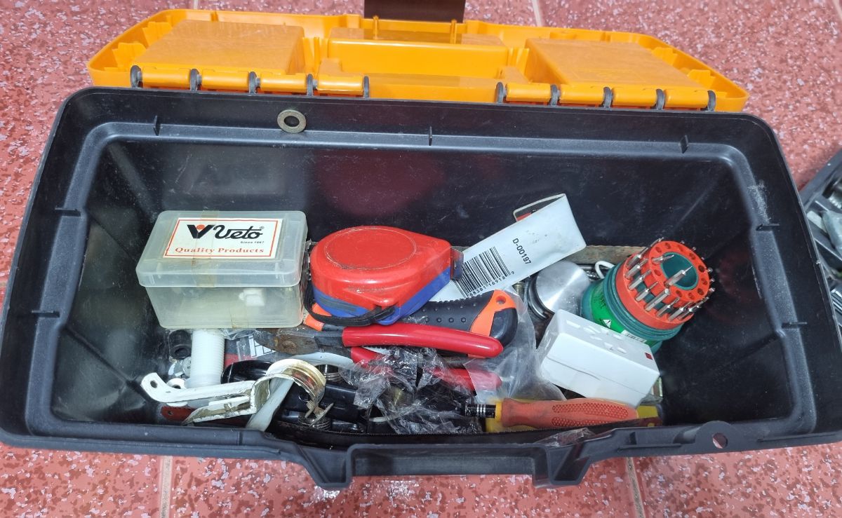 Tool box with tools - Image 2