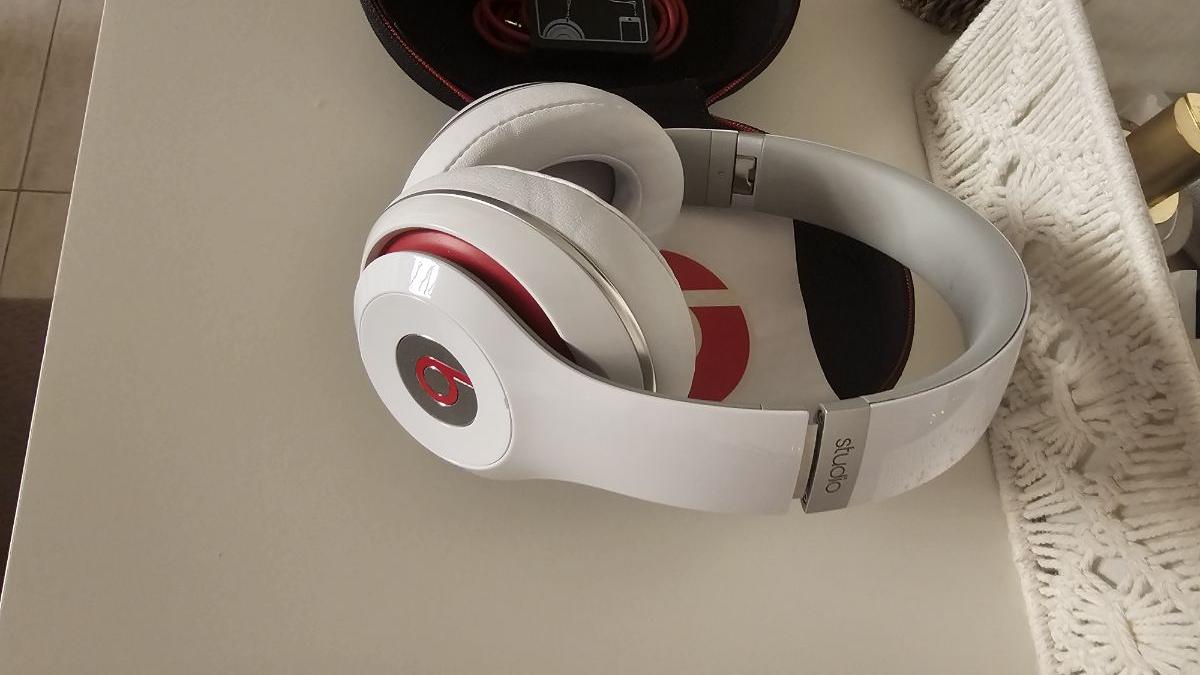 Beats Studio-3 By Dre very good condition( wired headphone) - Image 1