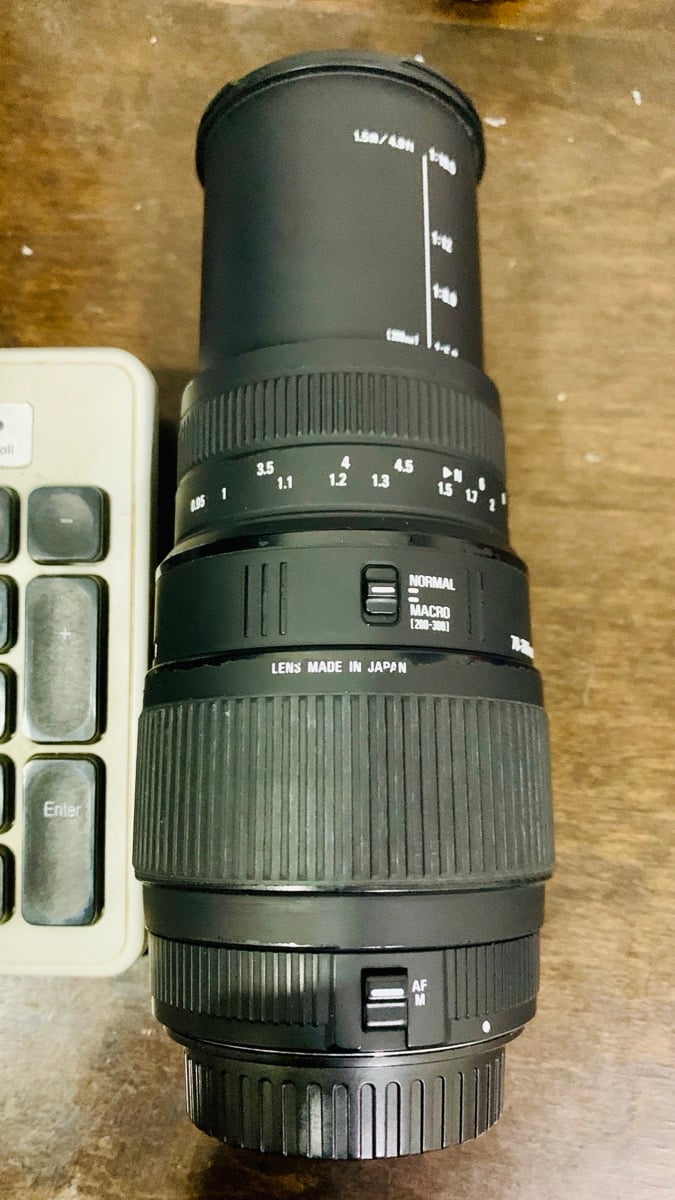 Canon zoom lens.only serious buyers please contact don’t offer cheap price. - Image 1