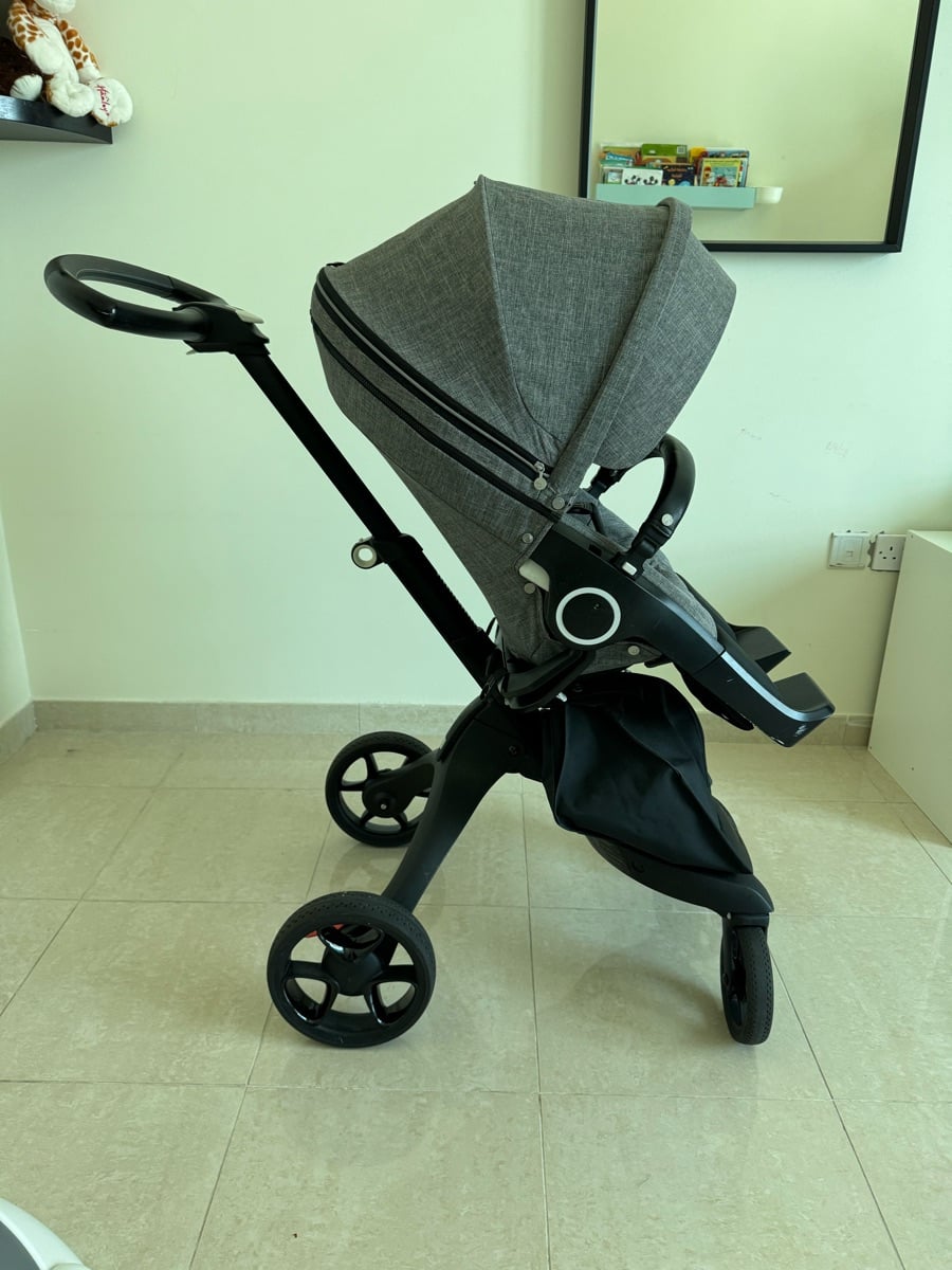 Stokke Xplory V6 Stroller – Excellent Condition - Image 6