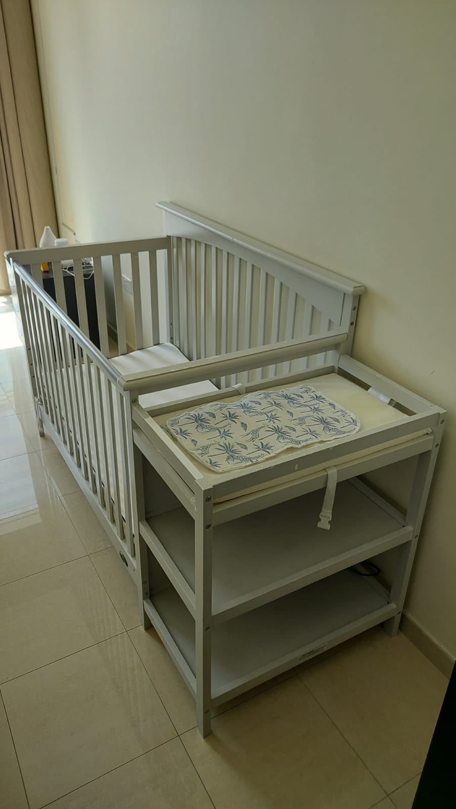 Wooden Crib with Changer - Image 3