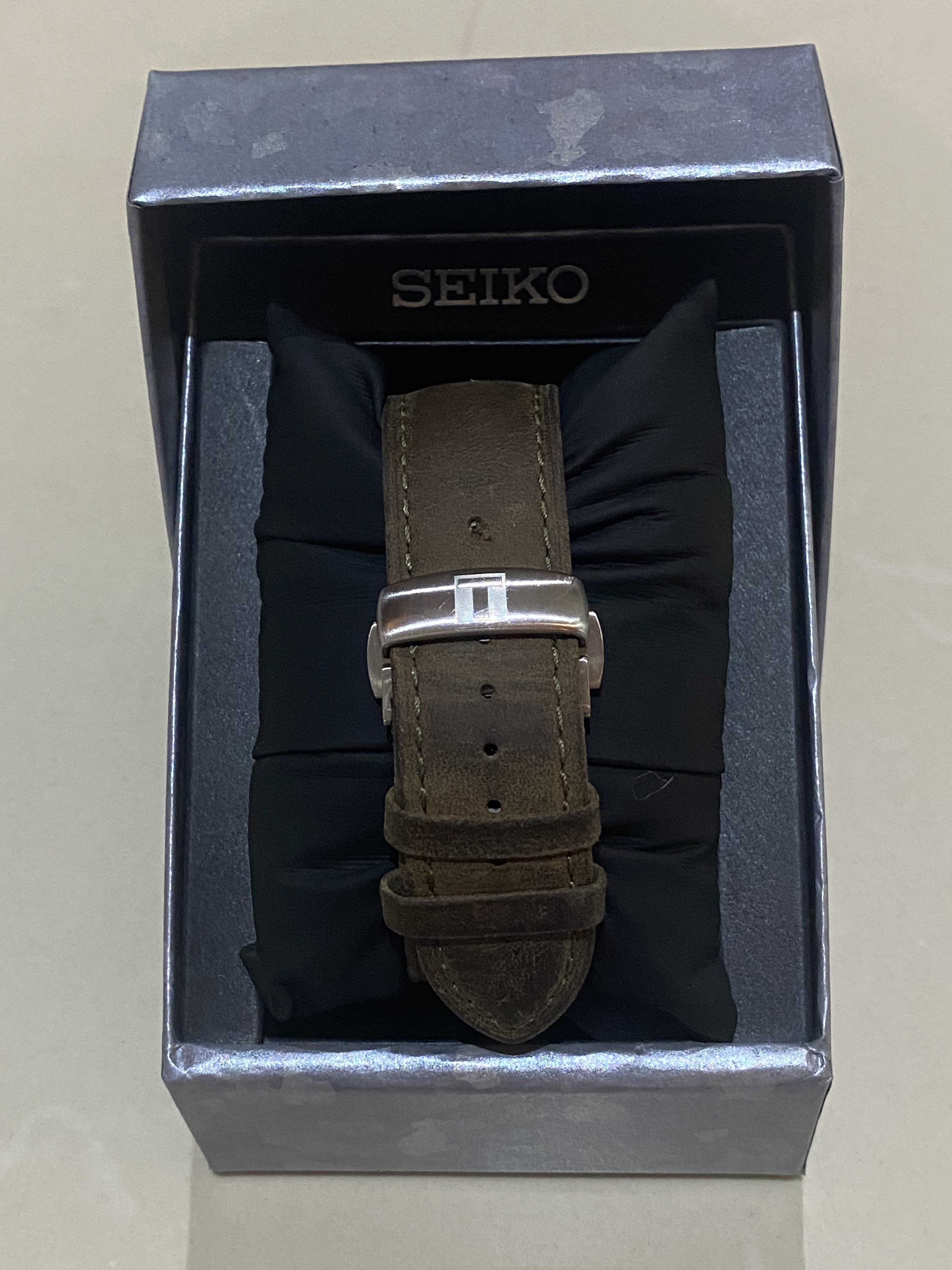 Tissot Chemin Des Tourelles 42mm w/Box and papers - Image 2