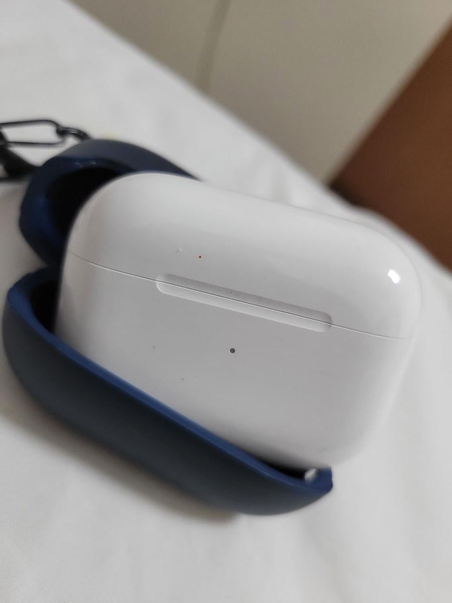 Apple AirPods Pro 2nd Generation - Image 2