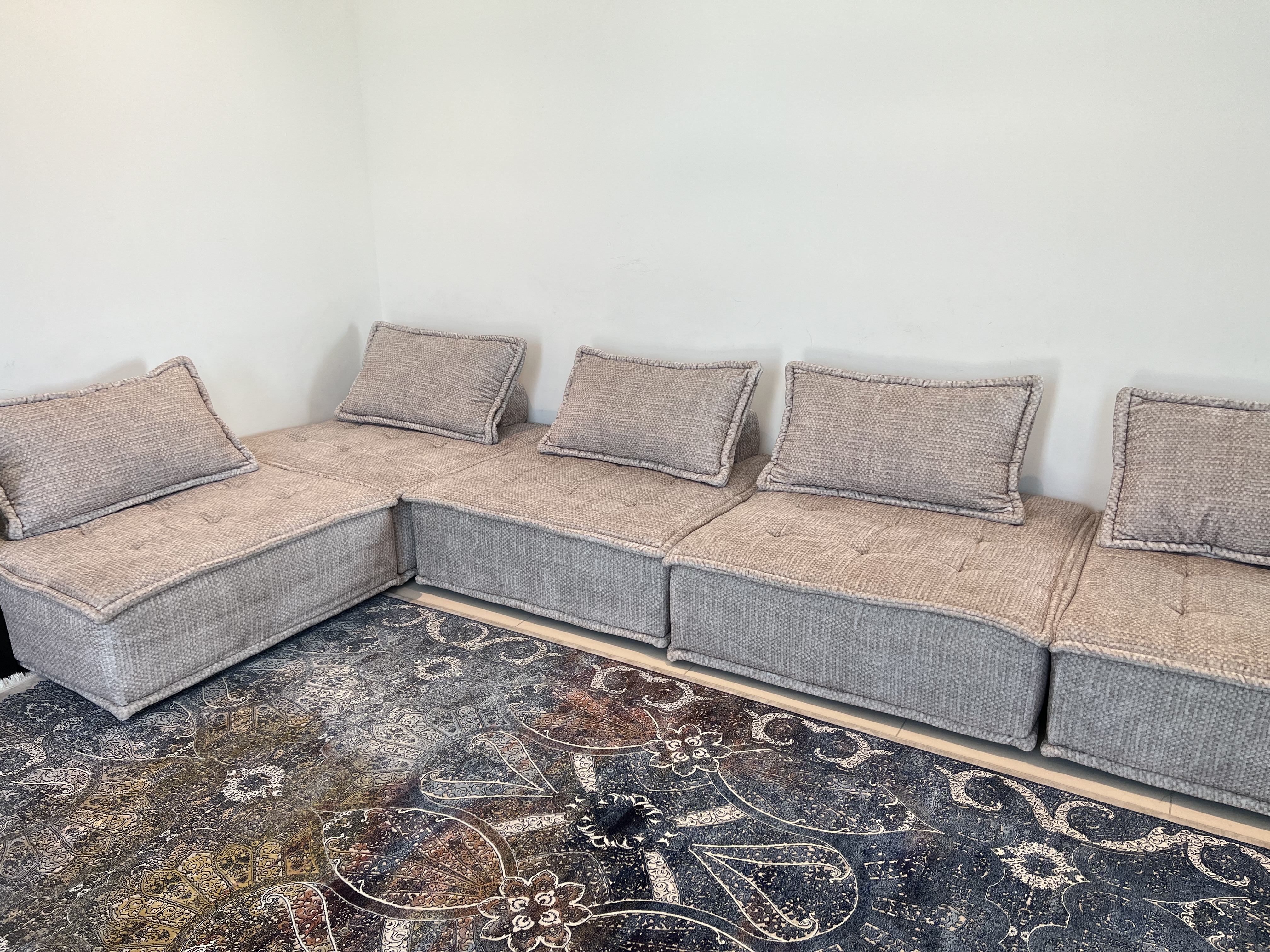 Home Center Sofa - Image 4