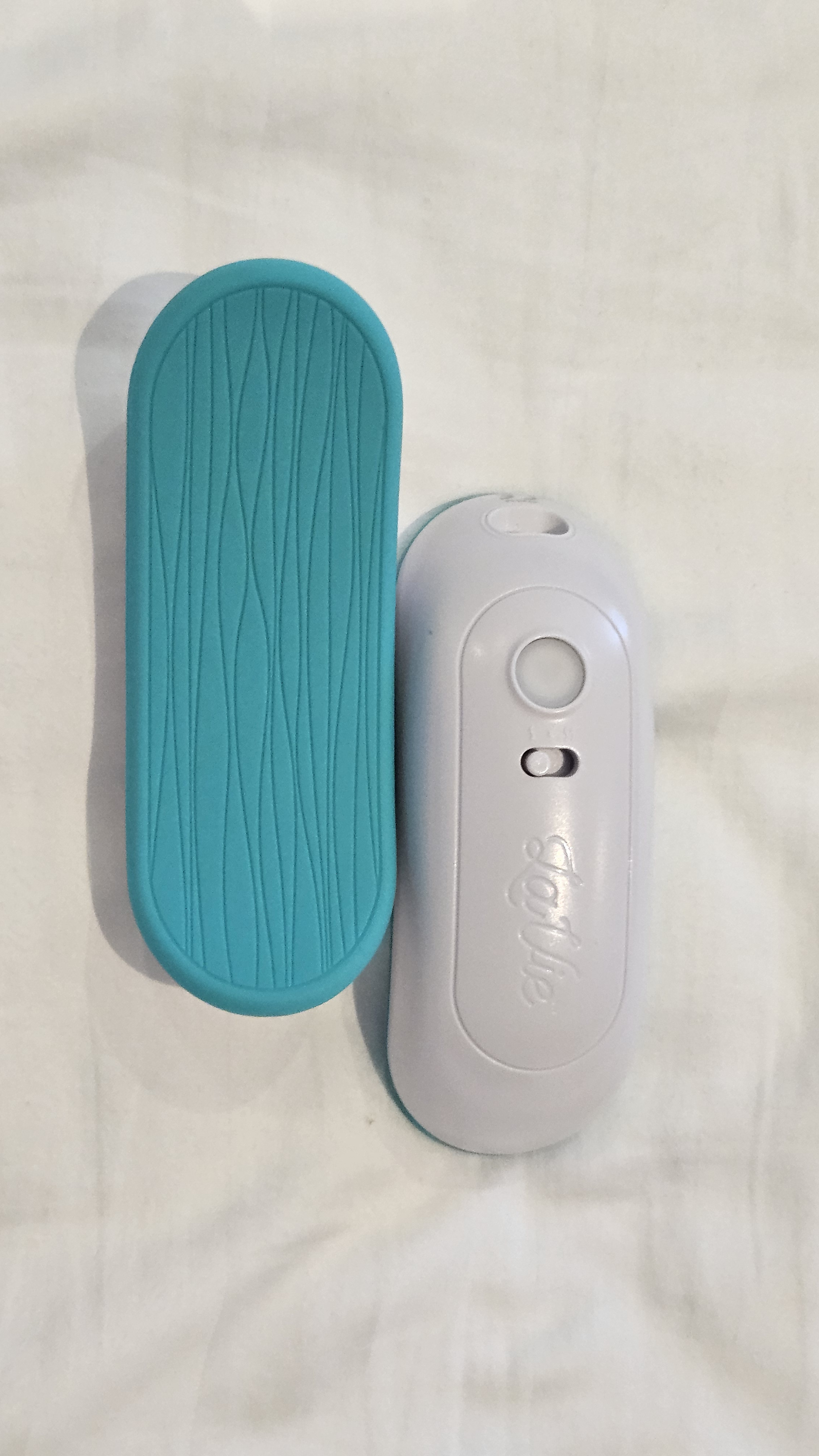 Lavie Warming Breast Massager - Image 4
