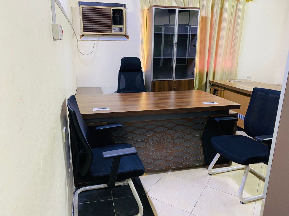 Used office furniture buy sell in qater 55157083 - Image 3