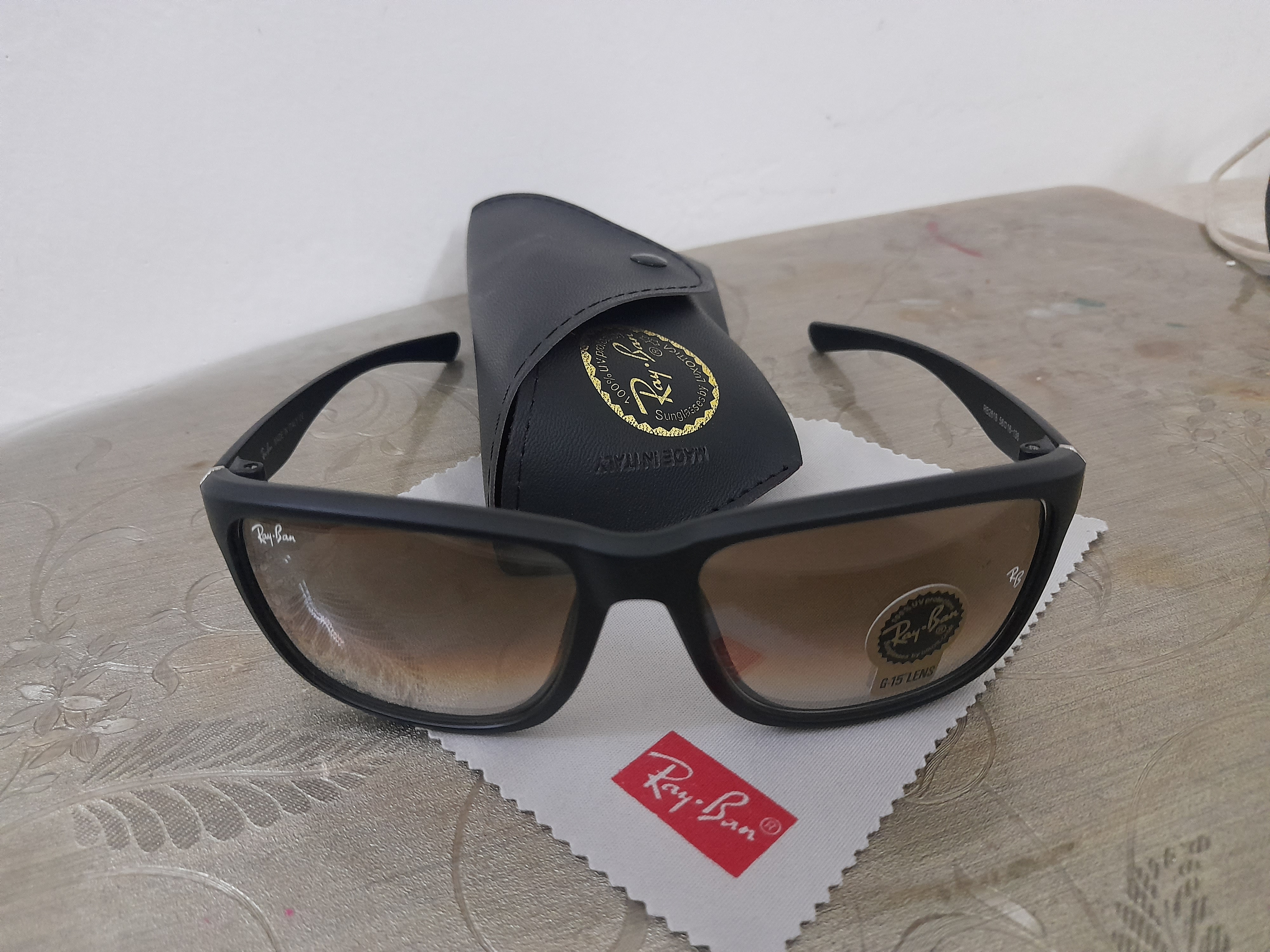 Ray ban High-Quality Sun Glasses  - Image 8