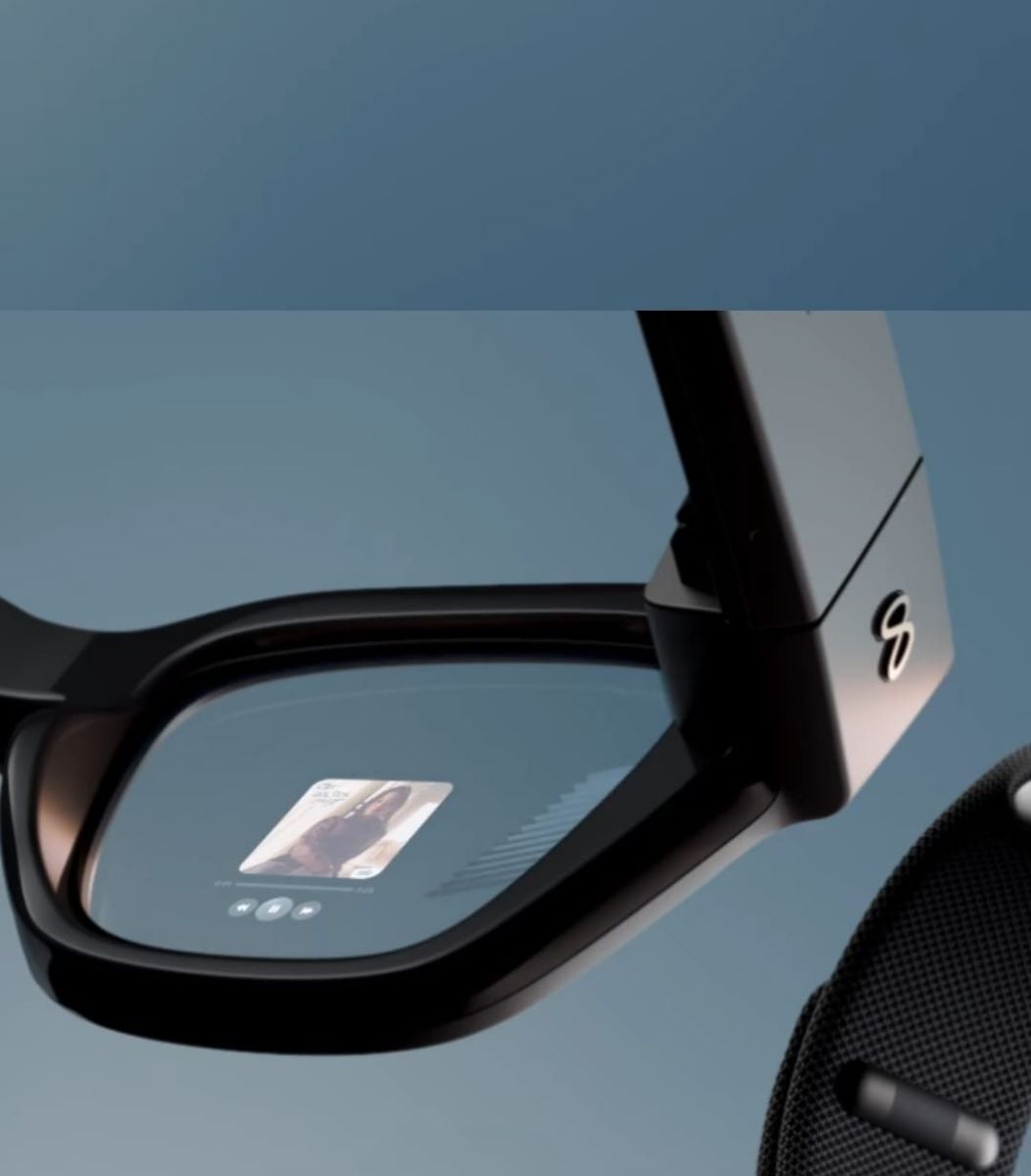 Ray-Ban Meta Display Glasses Matte Clear - Image 3