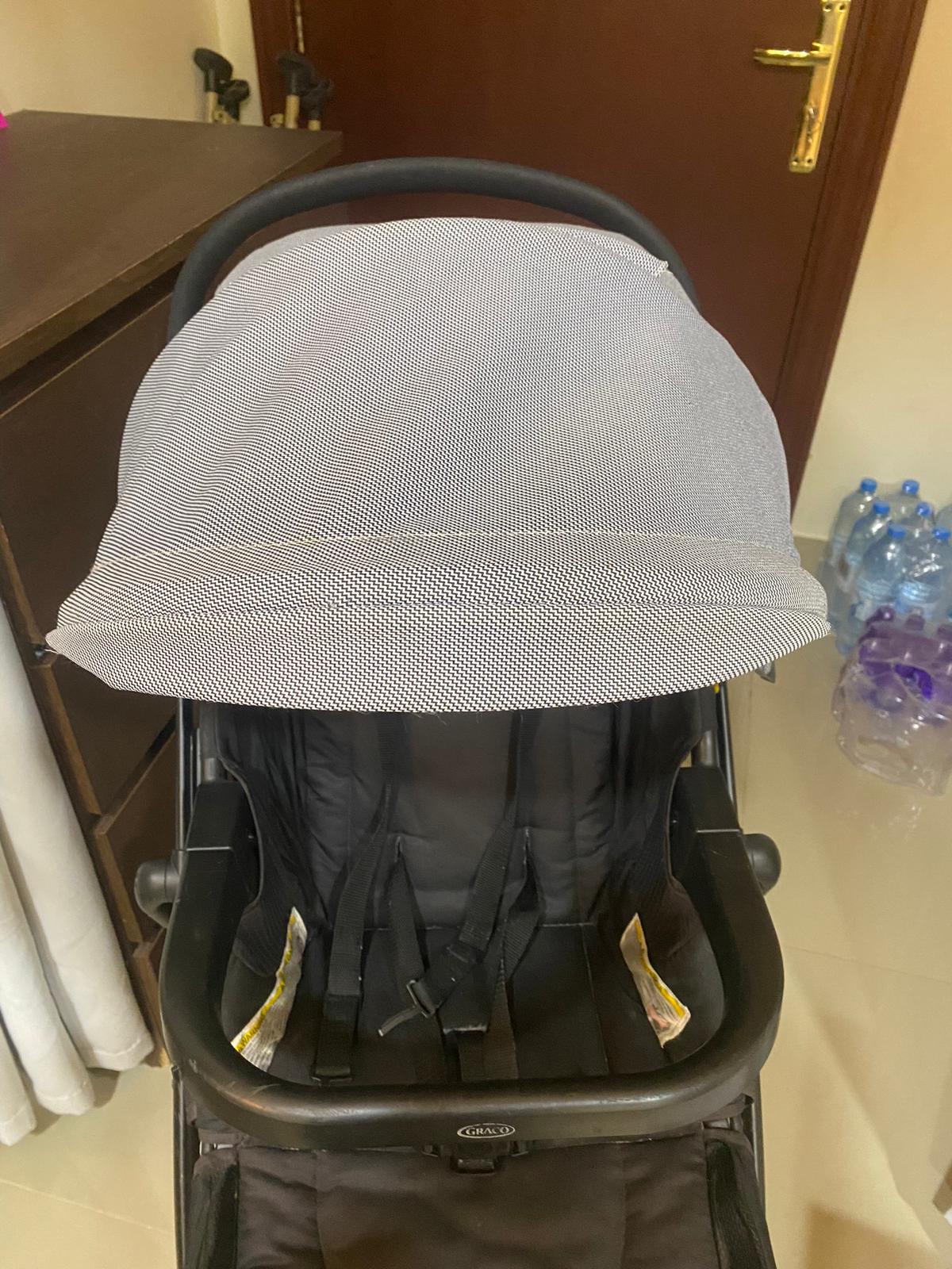 stroller and car seat  - Image 4