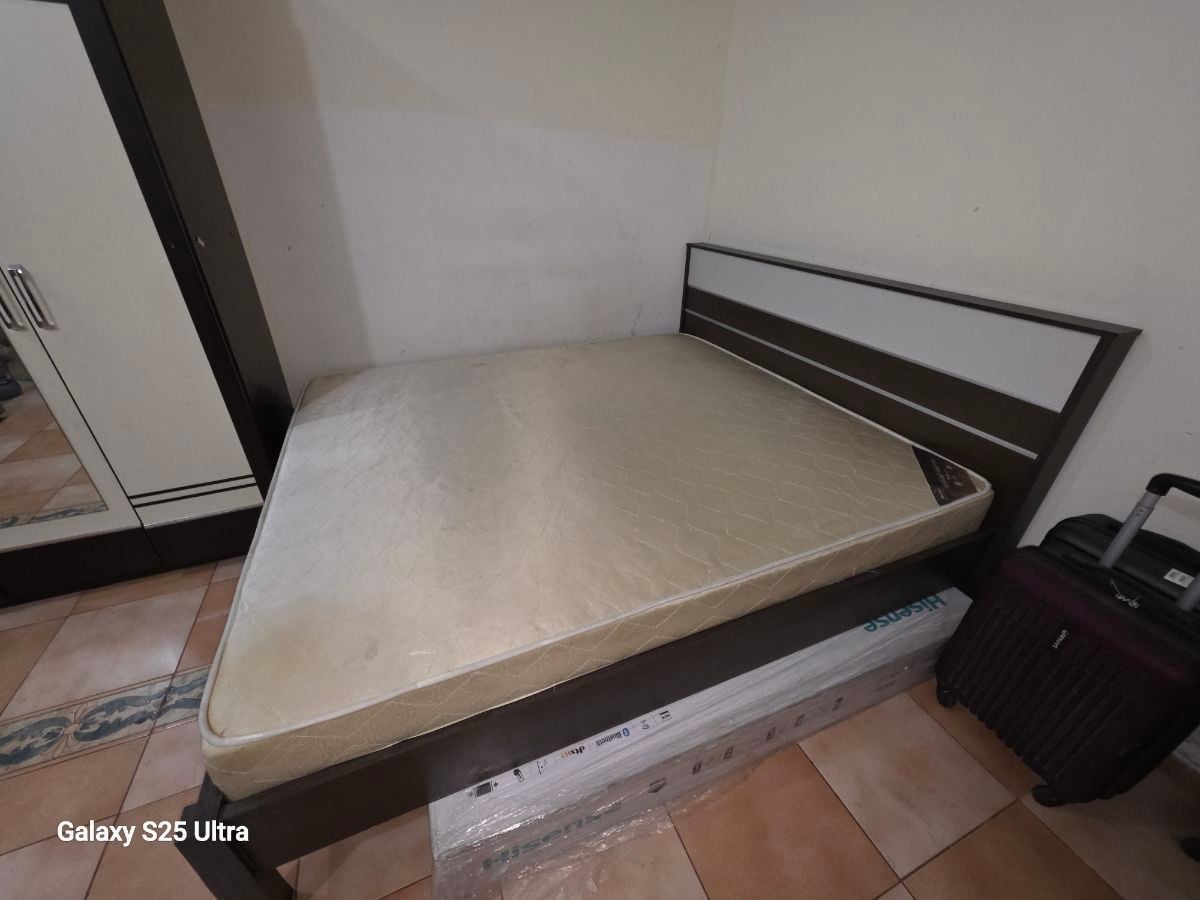 KING SIZE BED - Image 2