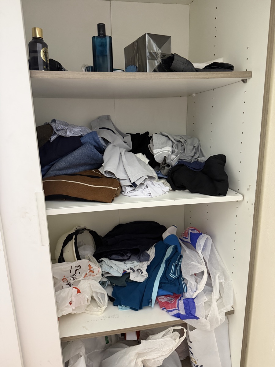 IKEA Wardrobe used in good condition urgent sell 400 QAR - Image 3