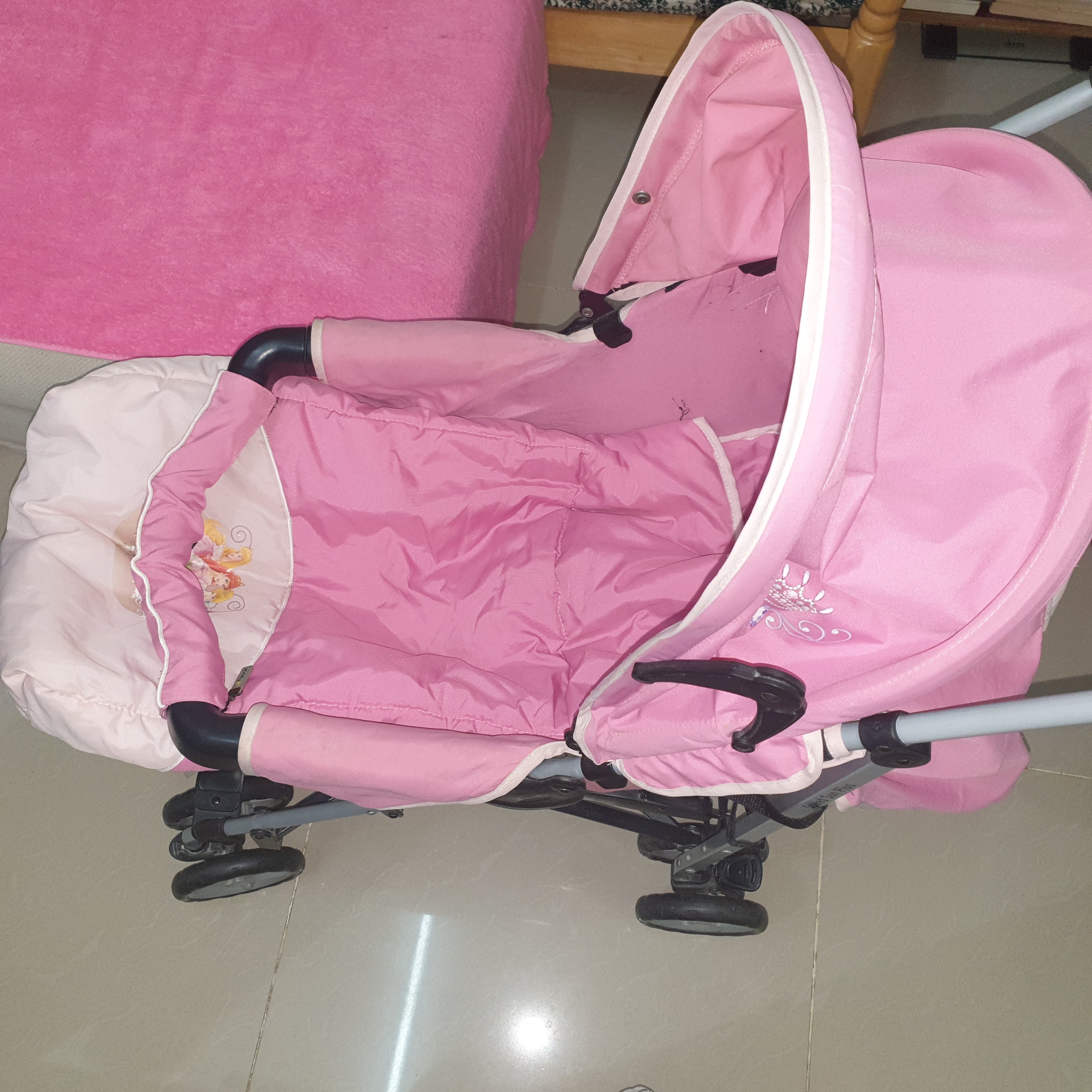Hauck brand stroller - Image 1