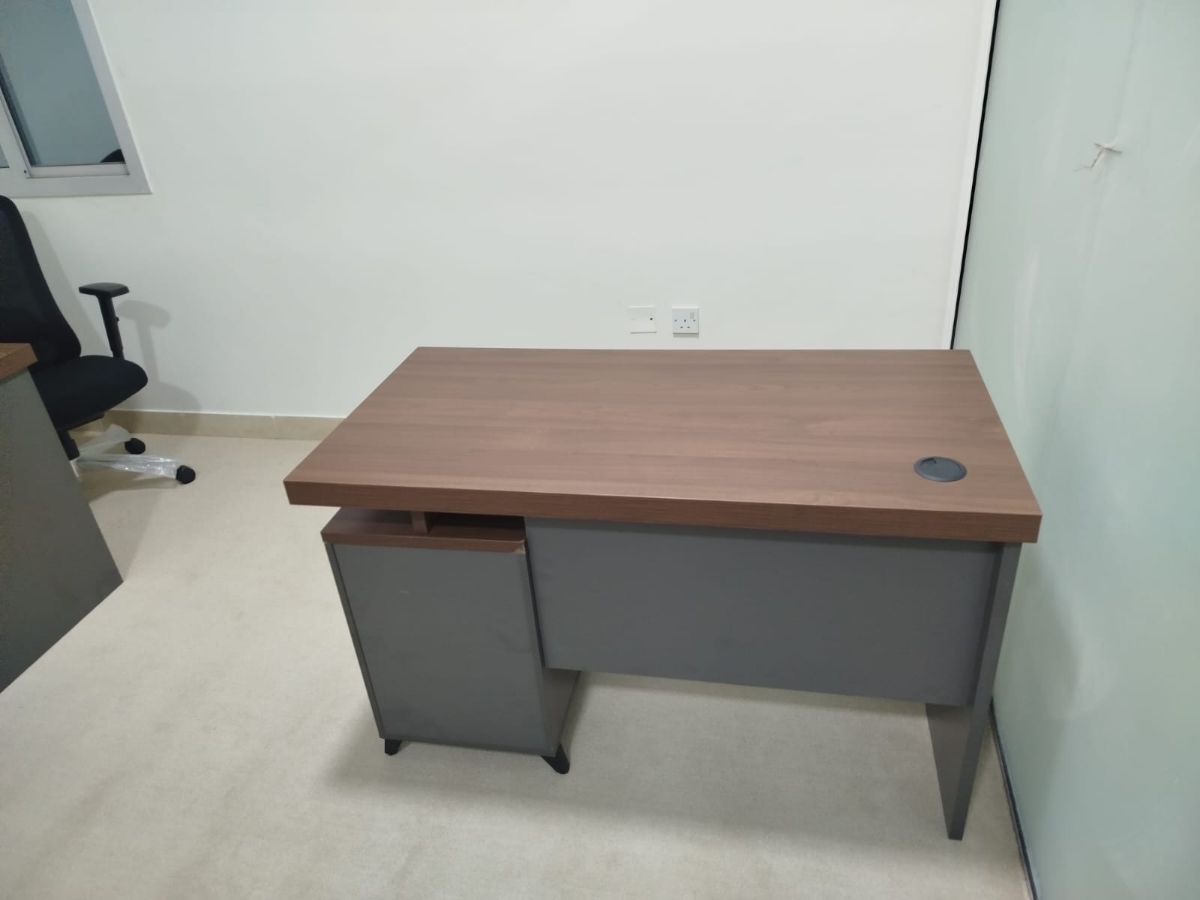 Used office furniture items selling 55157083 - Image 8