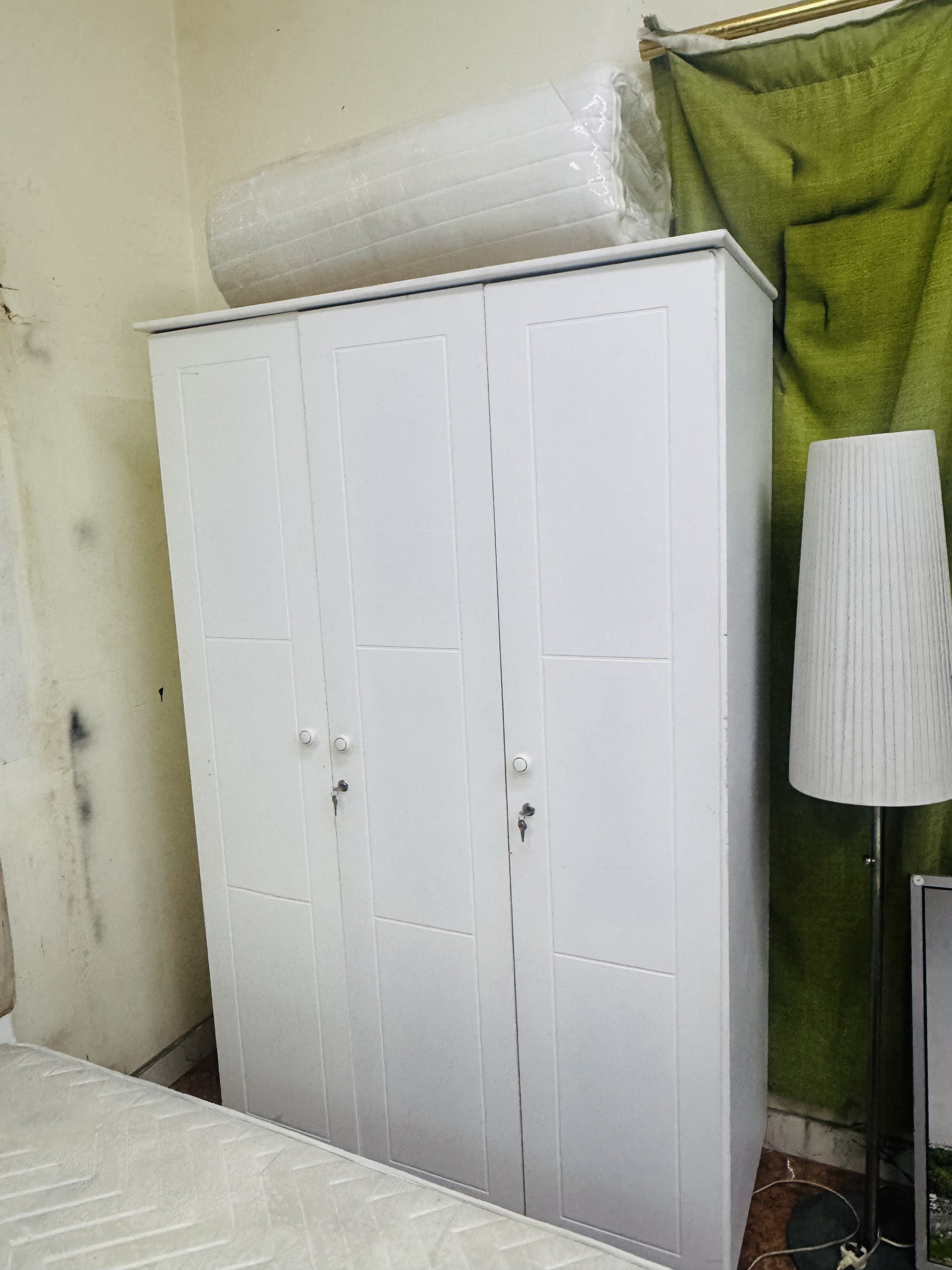 King Size Bedroom Set For Sale - Image 4