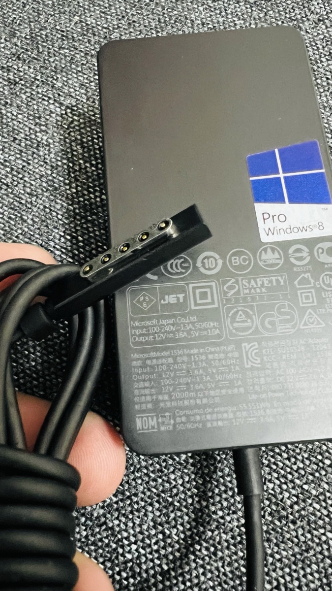 Original Microsoft Surface Charger - Image 3
