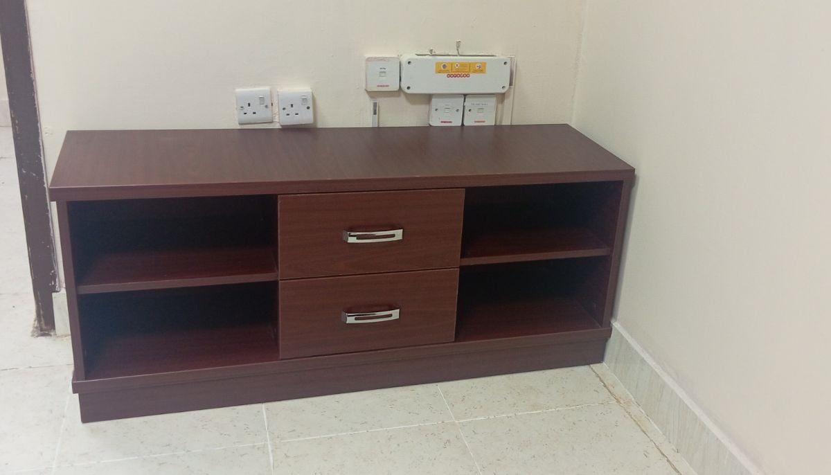 Qatar Airways furniture available - Image 2