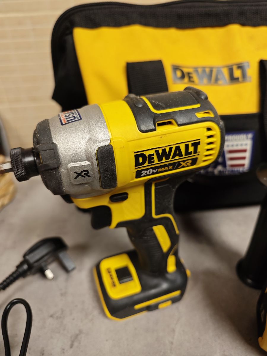 DEWALT 20V MAX Hammer Drill and Impact Driver - Image 10