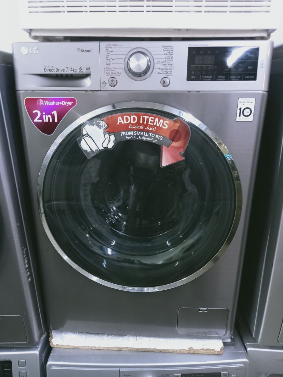 LG 7/4 kg washing machine for sale - Image 2
