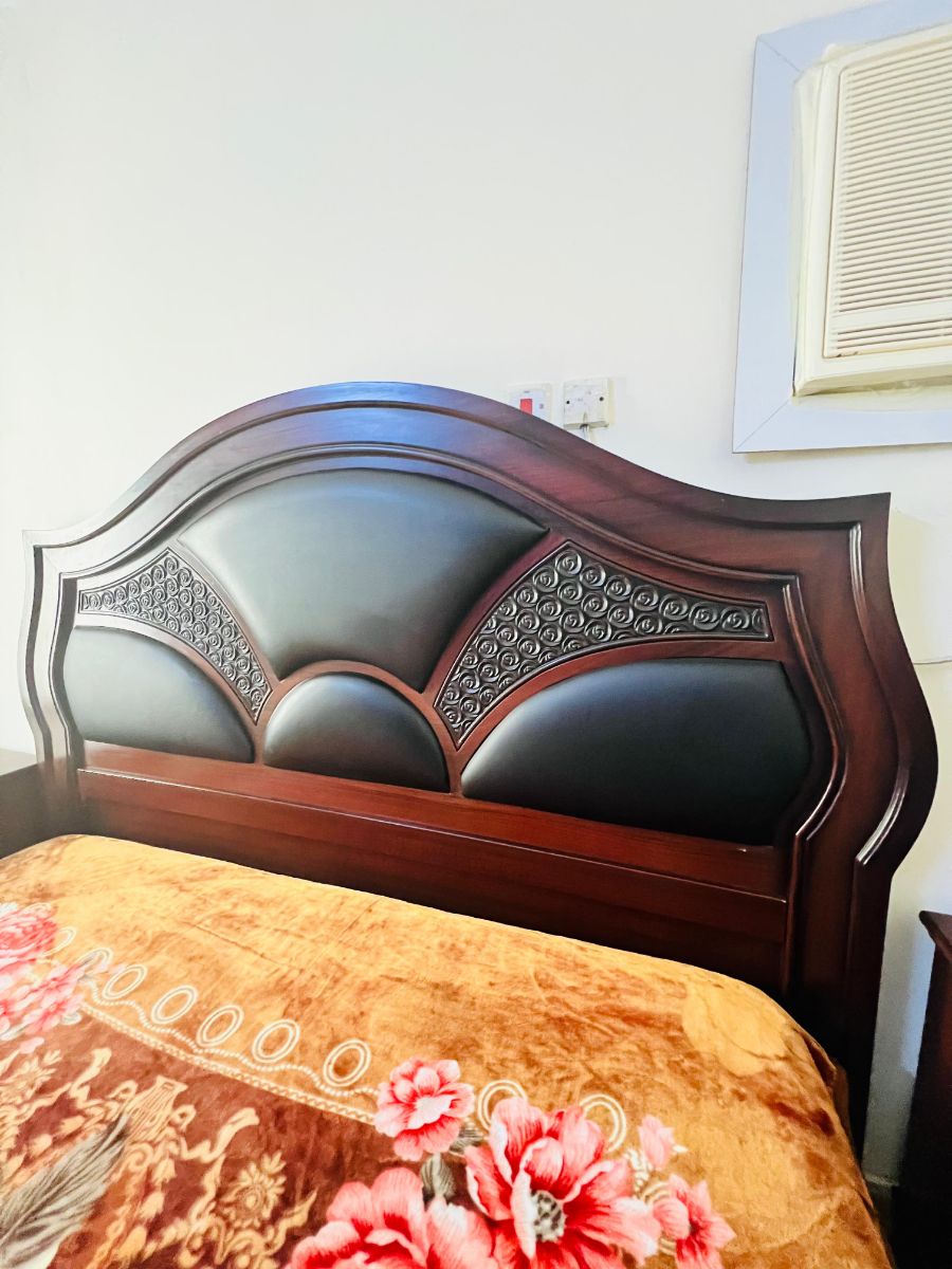 Household Furniture & Appliances - Image 5