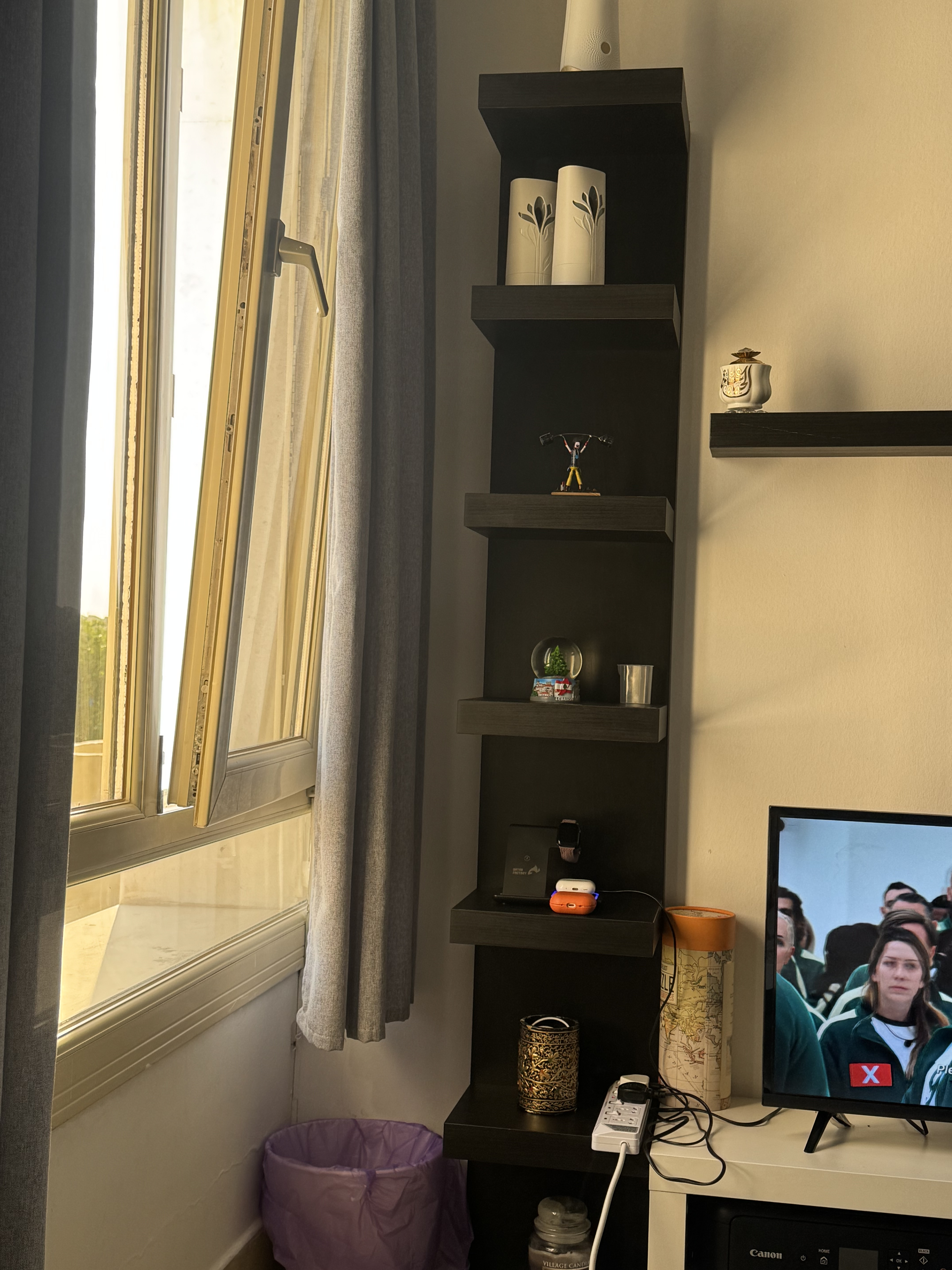 Wall shelf  - Image 2