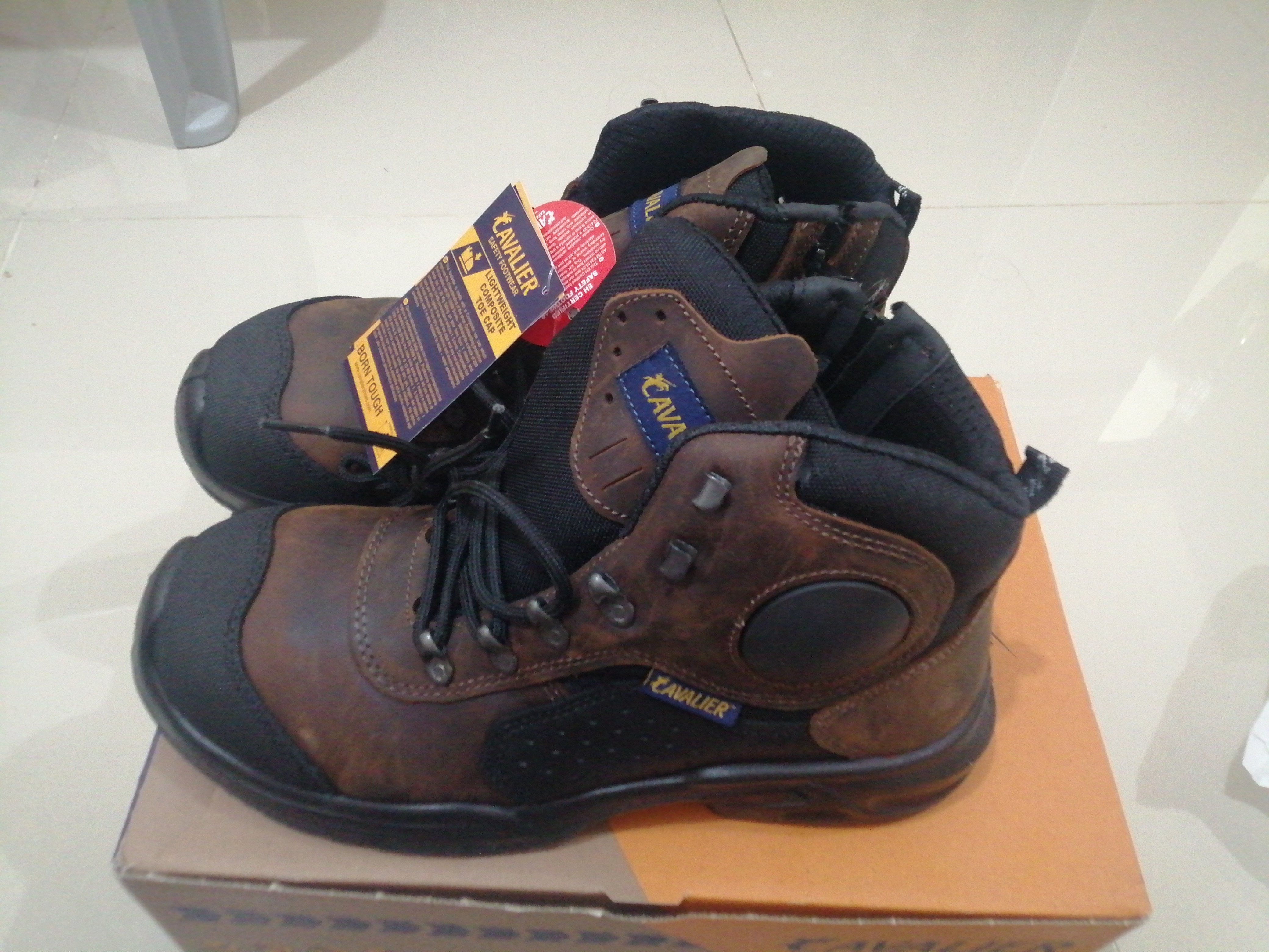 Safety Shoes - Image 2
