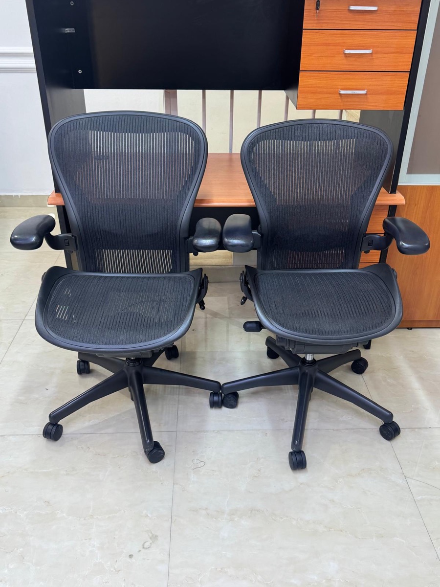 Used aron miller office chair - Image 7