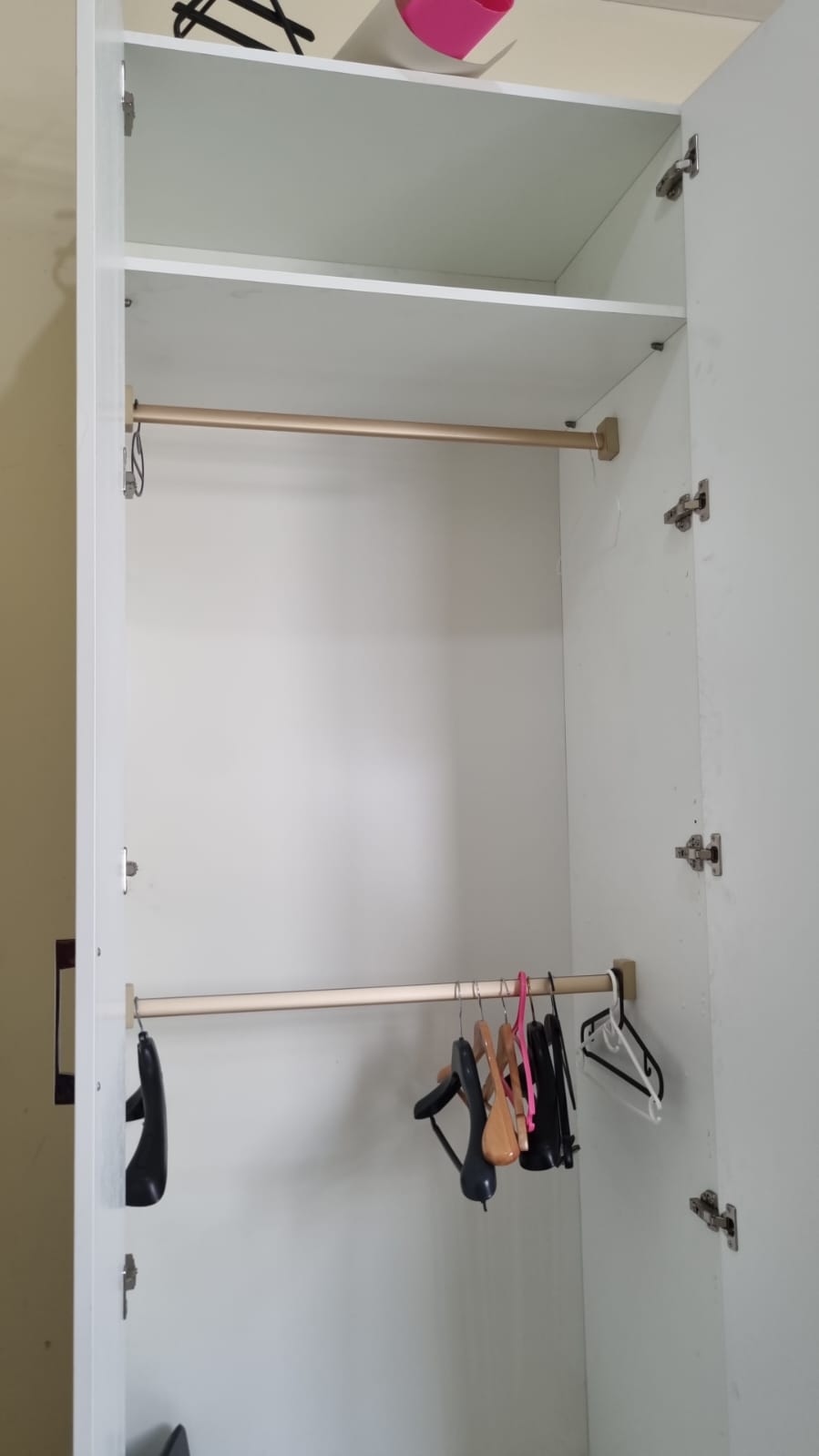 Refrigerator and other items. - Image 20