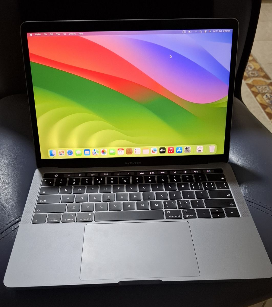MacBook Pro i7 Touch bar 2017
16GB RAM 512GB STORAGE - Image 6