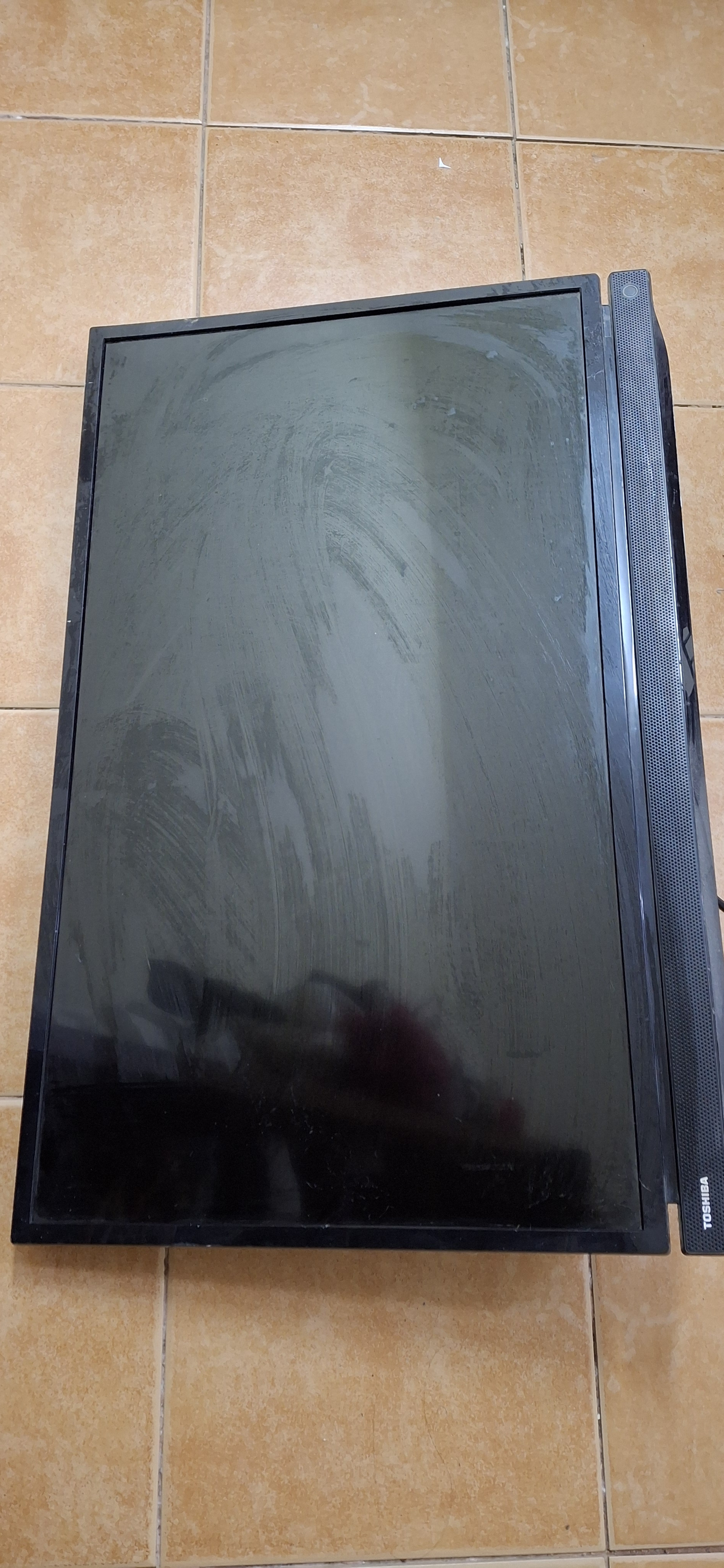 TV for sale..LED - Image 5