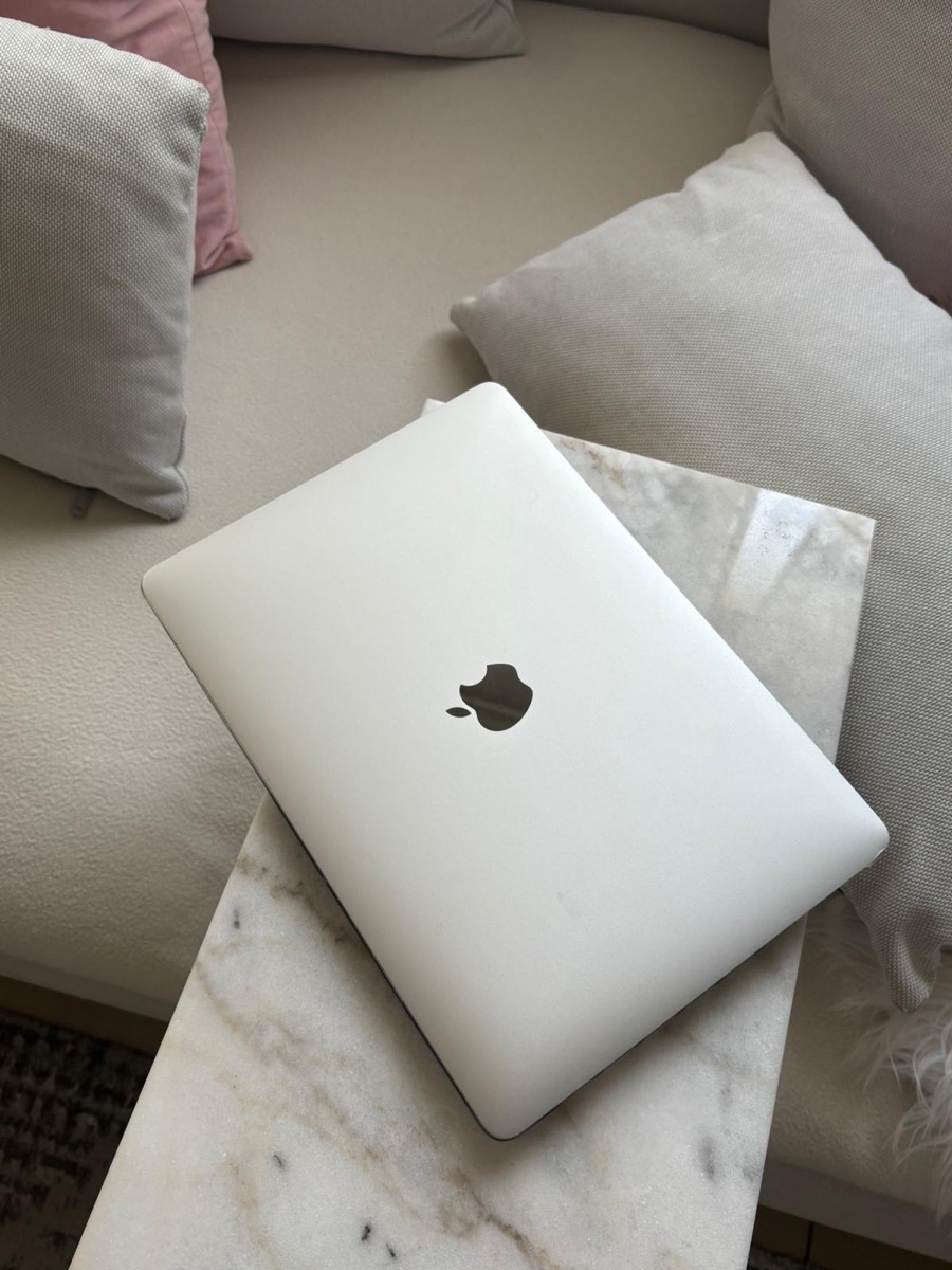 MACBOOK PRO 2019 - Image 1