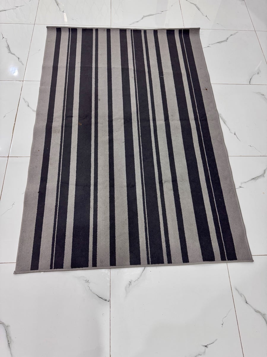 Ikea Ibsted rug 180*120 - Image 1
